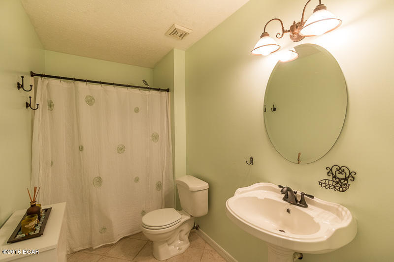 Lakewood Manor U-3 - Residential