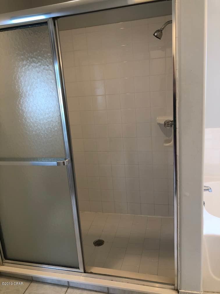 Hammocks Phase VI - Residential Lease