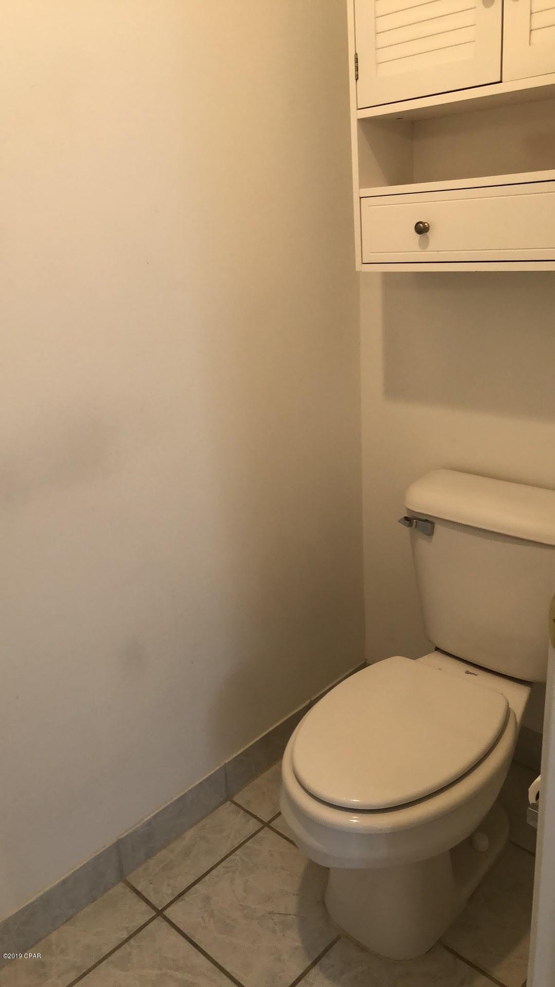 Hammocks Phase VI - Residential Lease