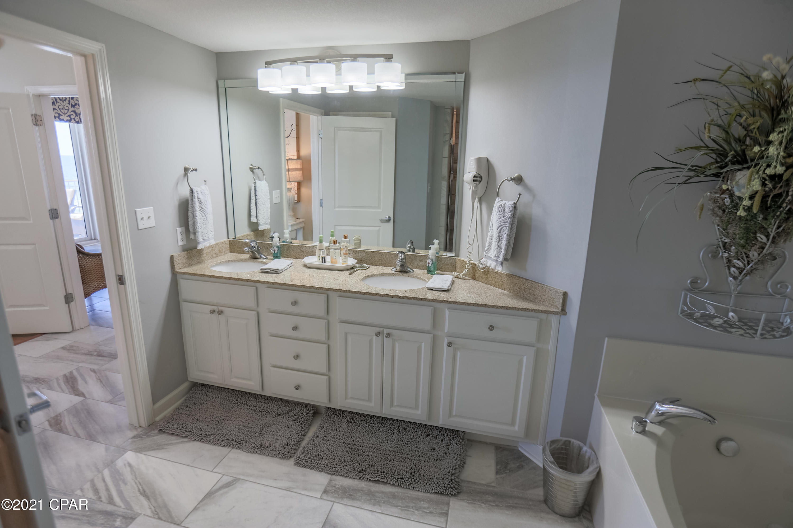 Grandview East At Long Beach - Residential