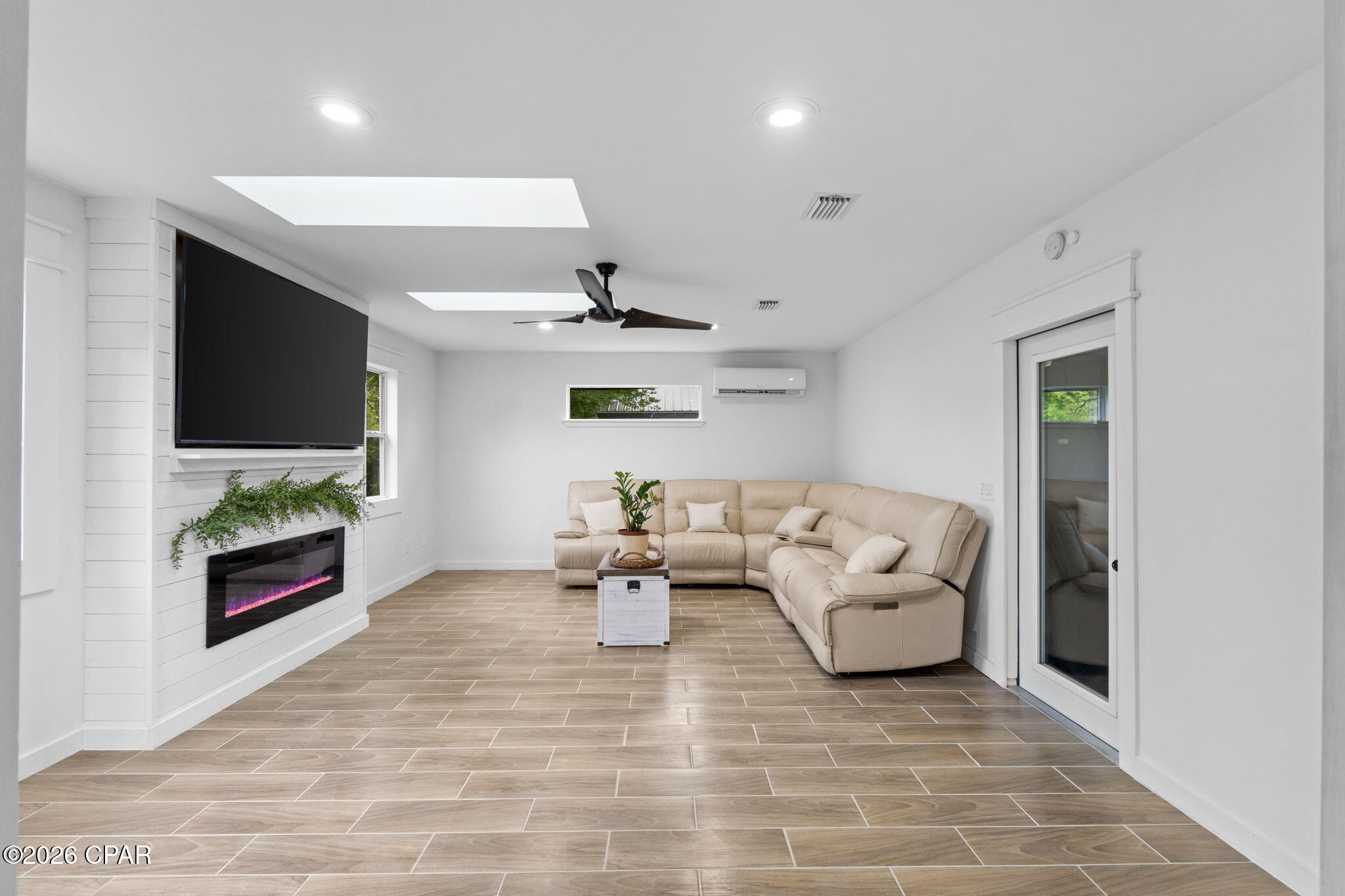 Bay Point Unit 1 - Residential