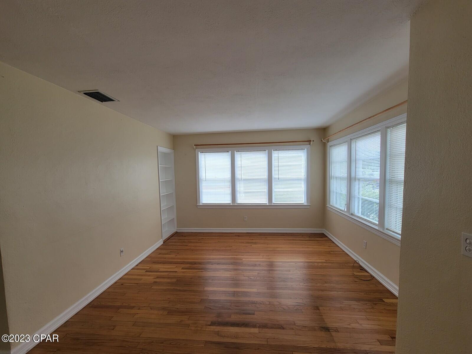 Cove Terrace - Residential Lease