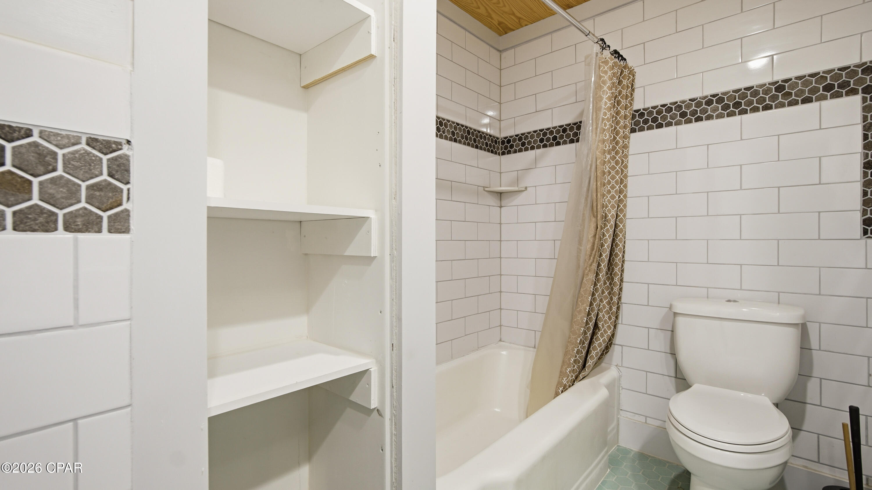 [No Recorded Subdiv] - Residential Lease