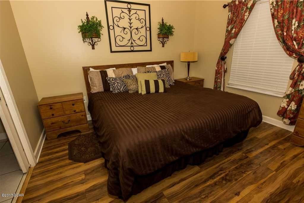 Splash Condo - Residential