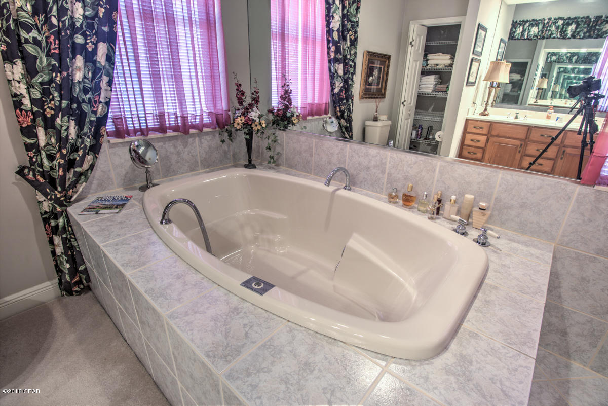 Creek Hollow Estates Unit - Residential