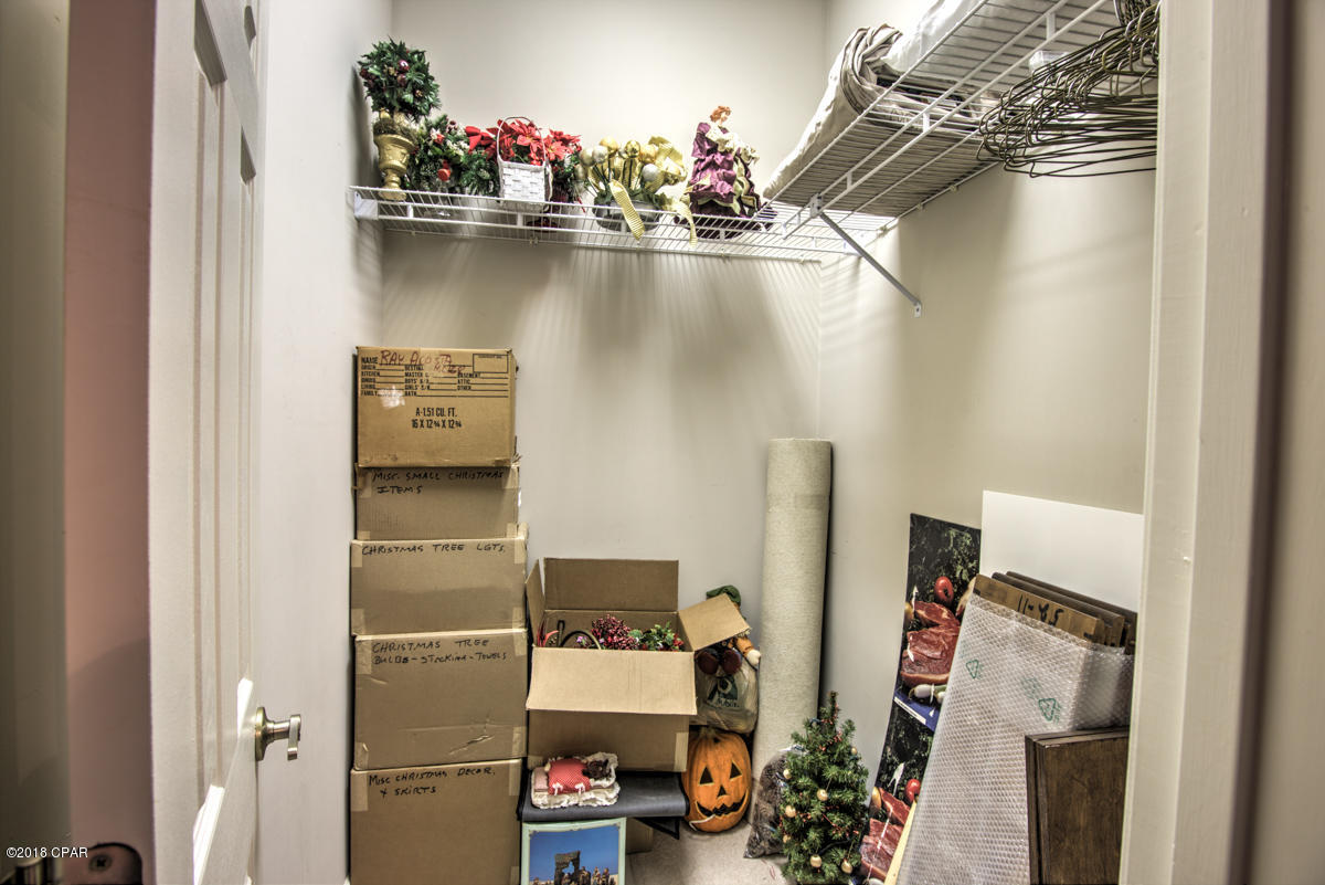 Creek Hollow Estates Unit - Residential