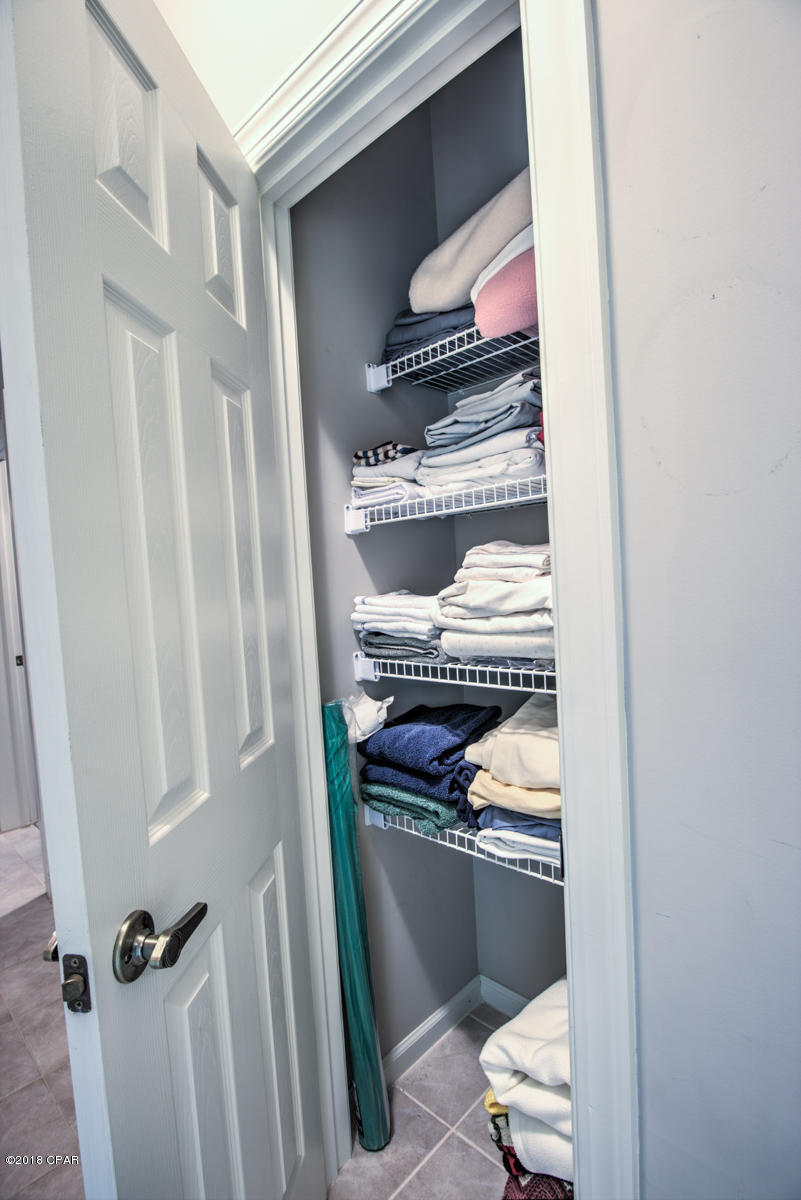 Creek Hollow Estates Unit - Residential