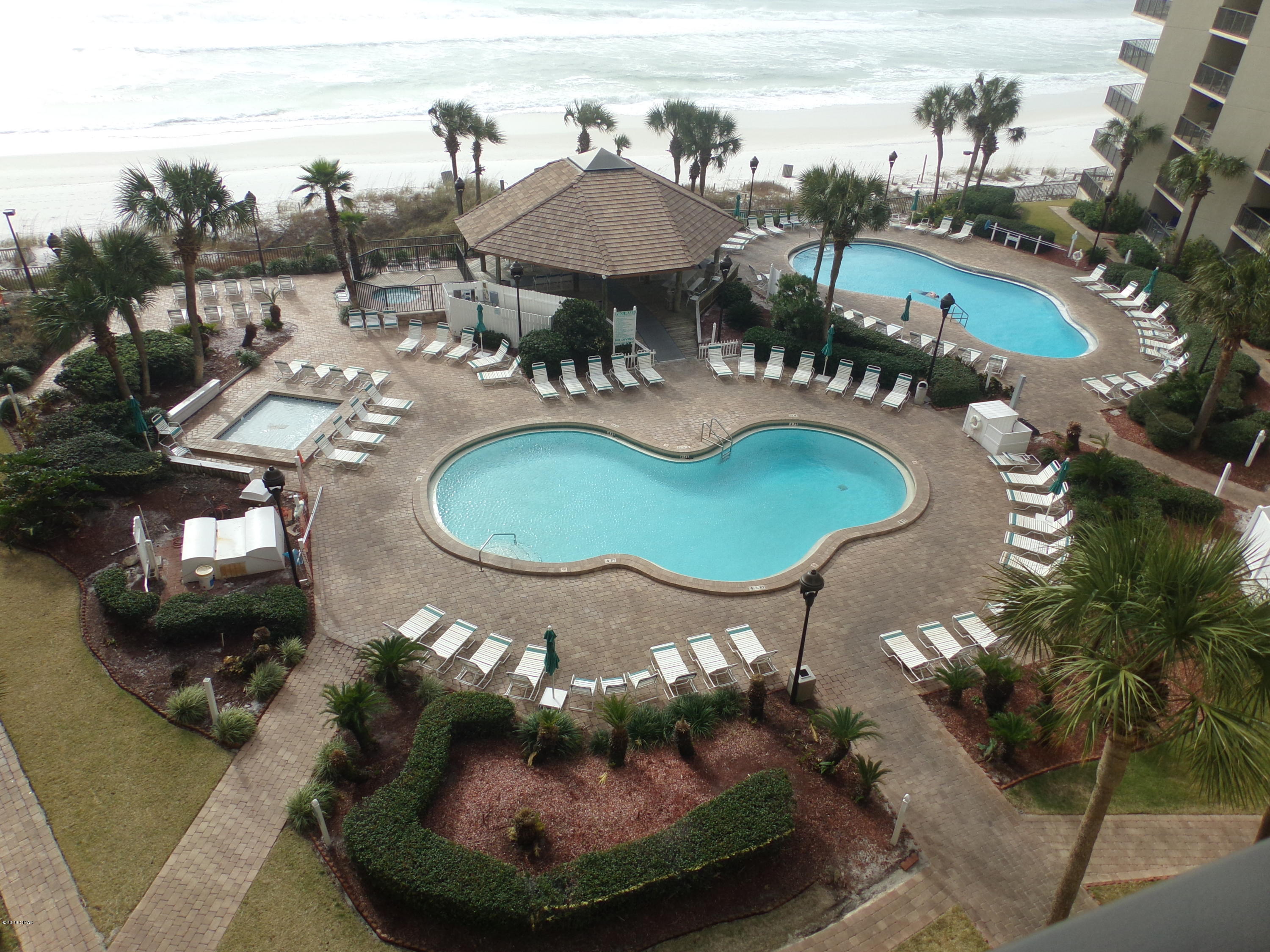 Summerhouse Condo. - Residential