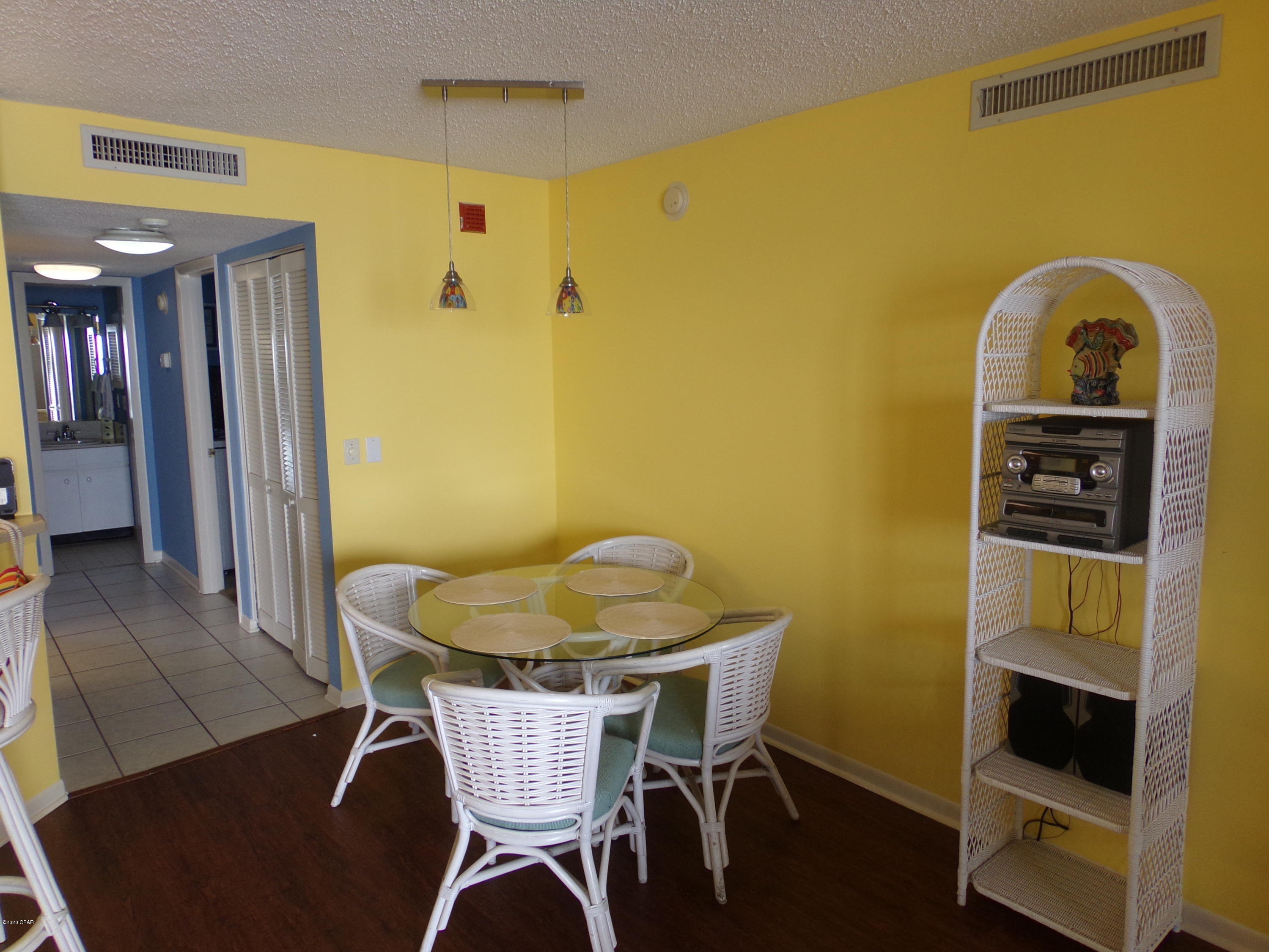 Summerhouse Condo. - Residential