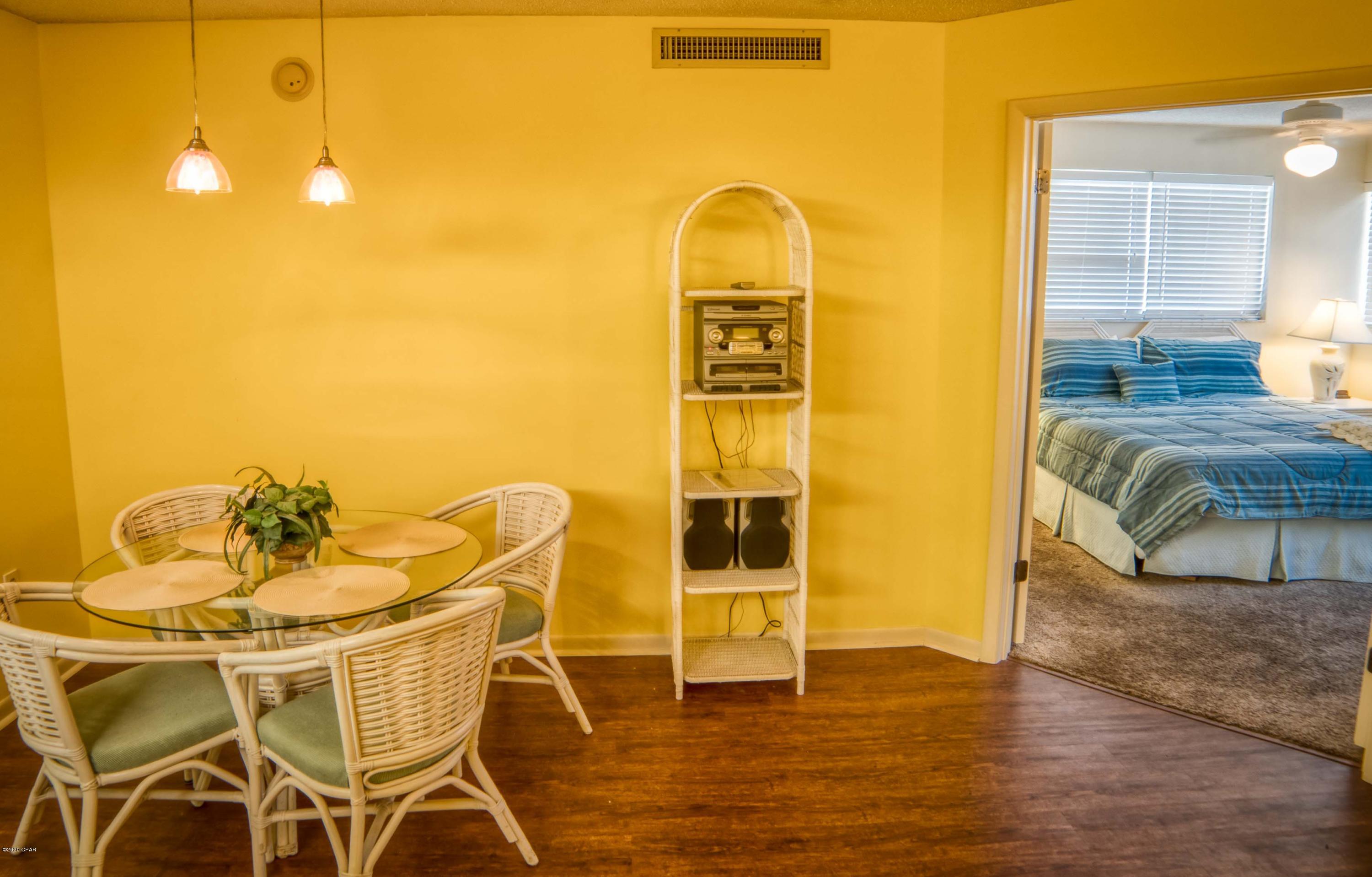 Summerhouse Condo. - Residential