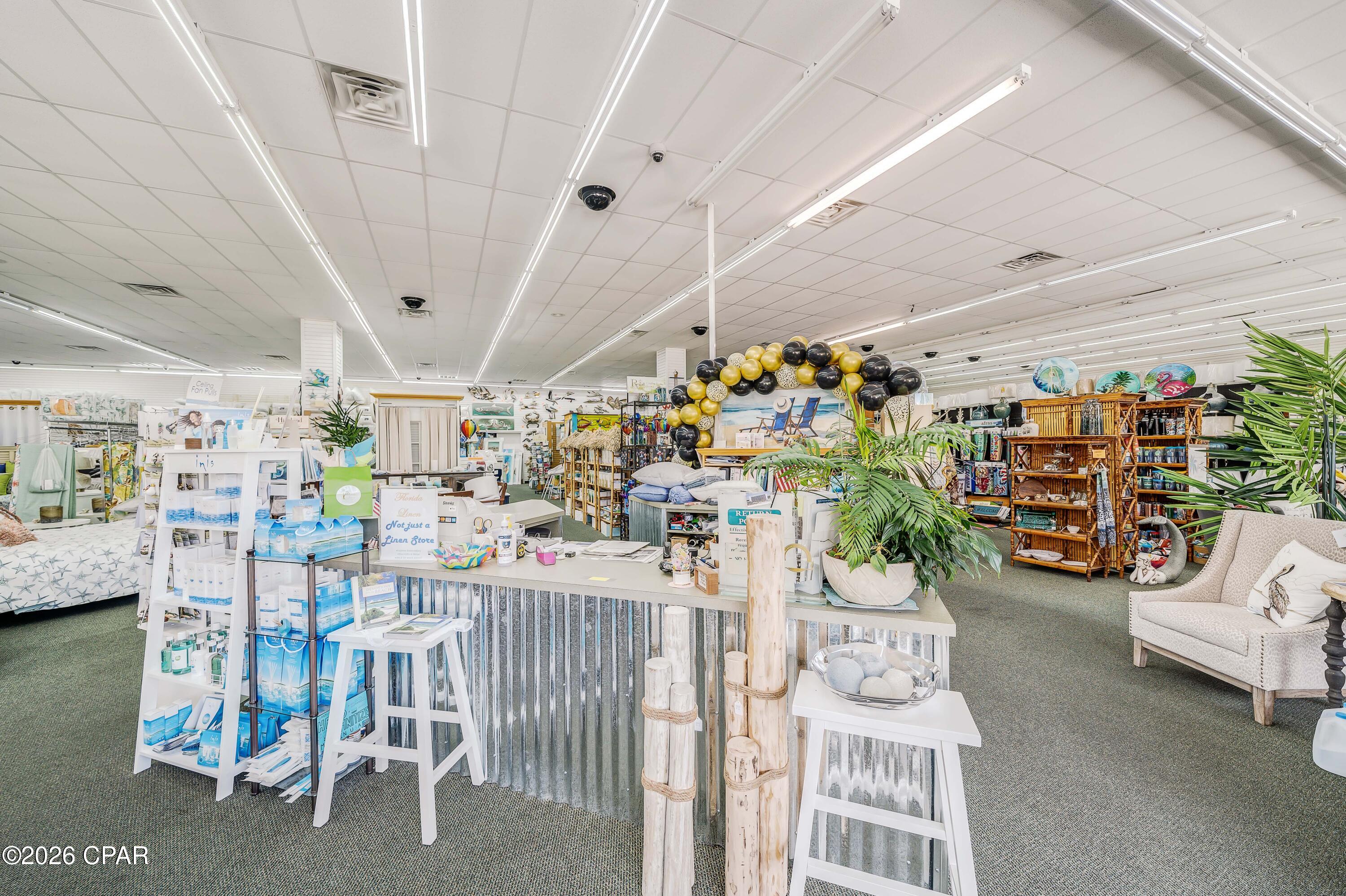 [No Recorded Subdiv] - Commercial Sale