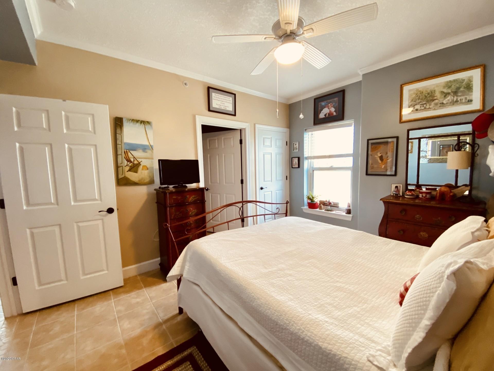 Emerald Isle - Residential