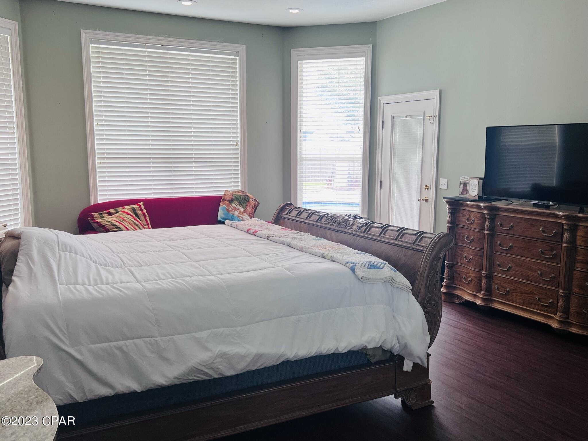 Mowat Highlands Ph X - Residential