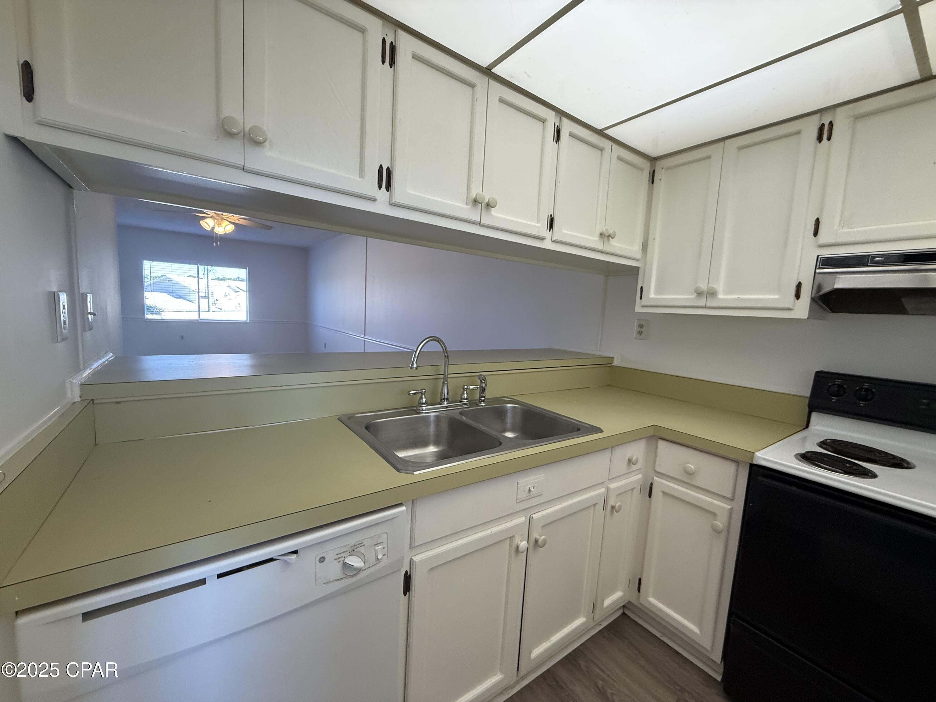 Leisure #1 Condo - Residential