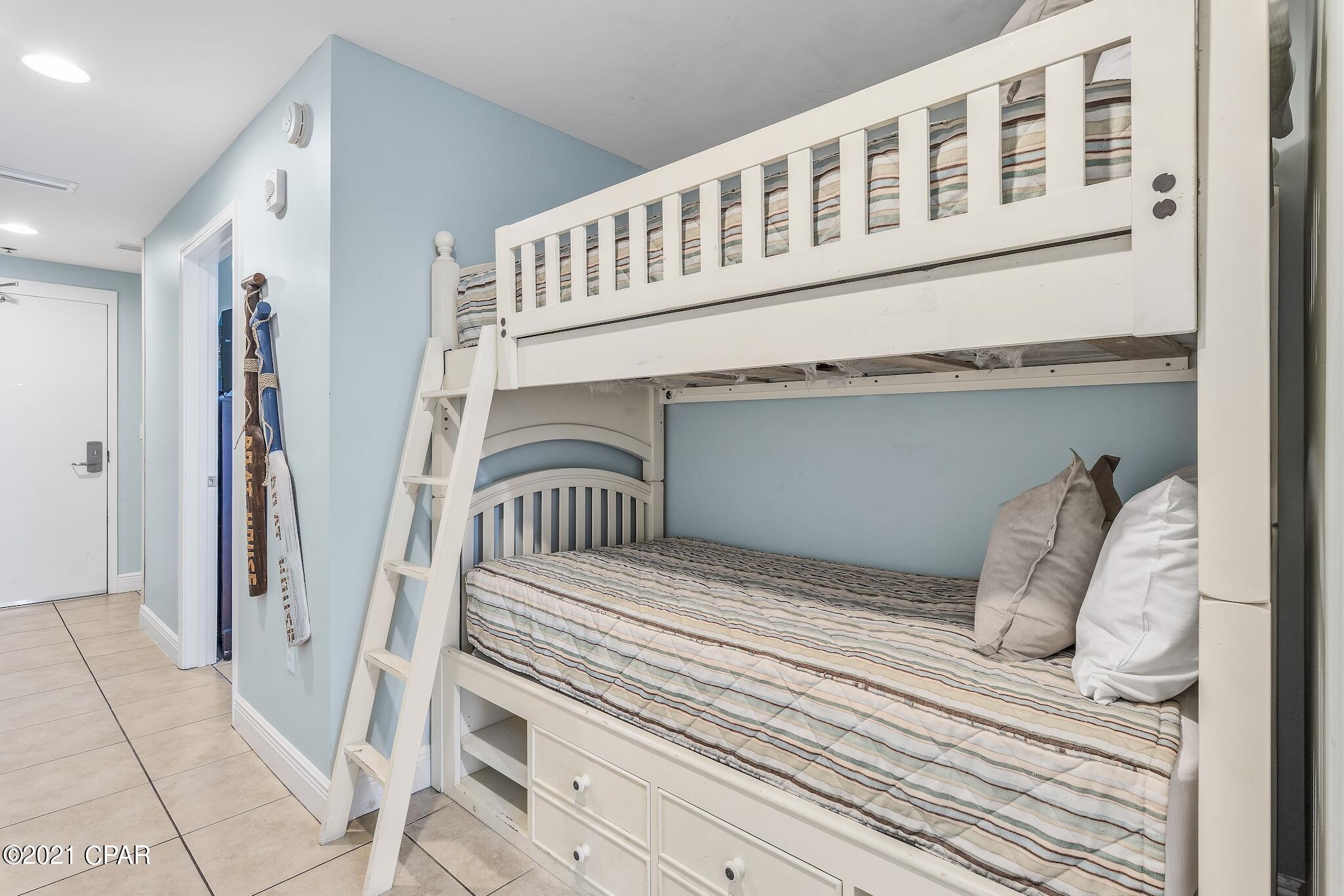 Sterling Breeze - Residential