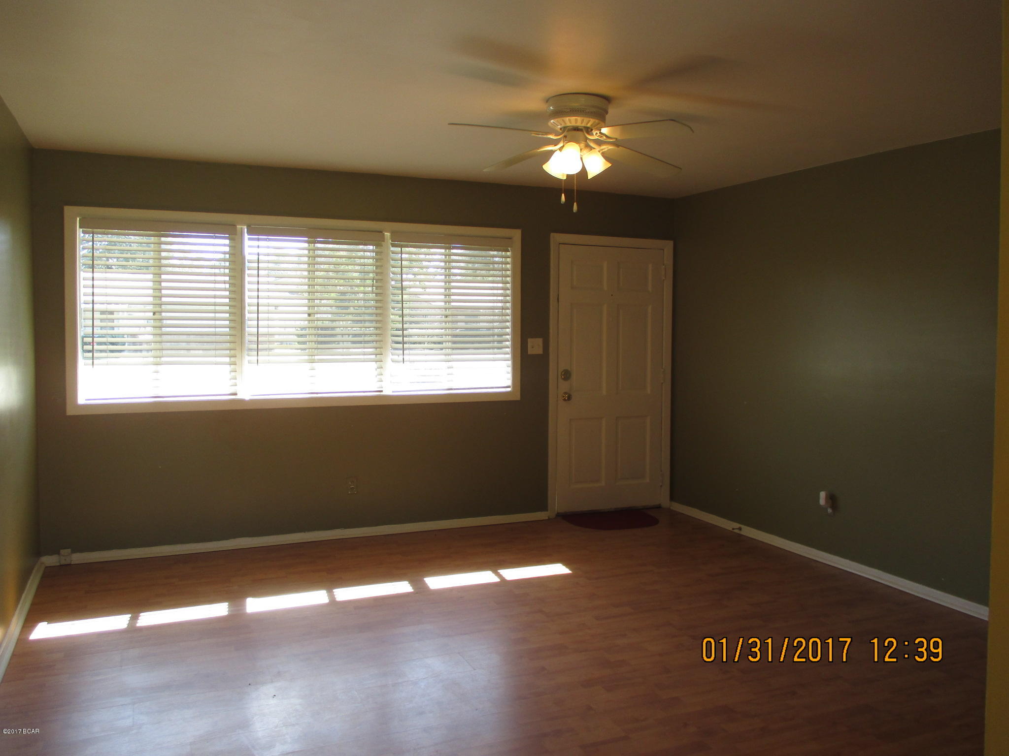 Hentz 1st Add Unit B - Residential Lease