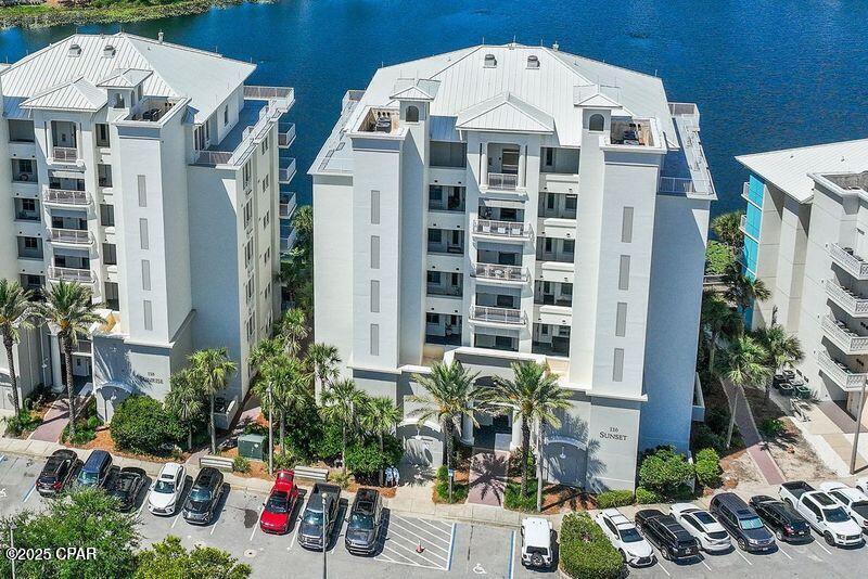 116 Carillon Market Street 701