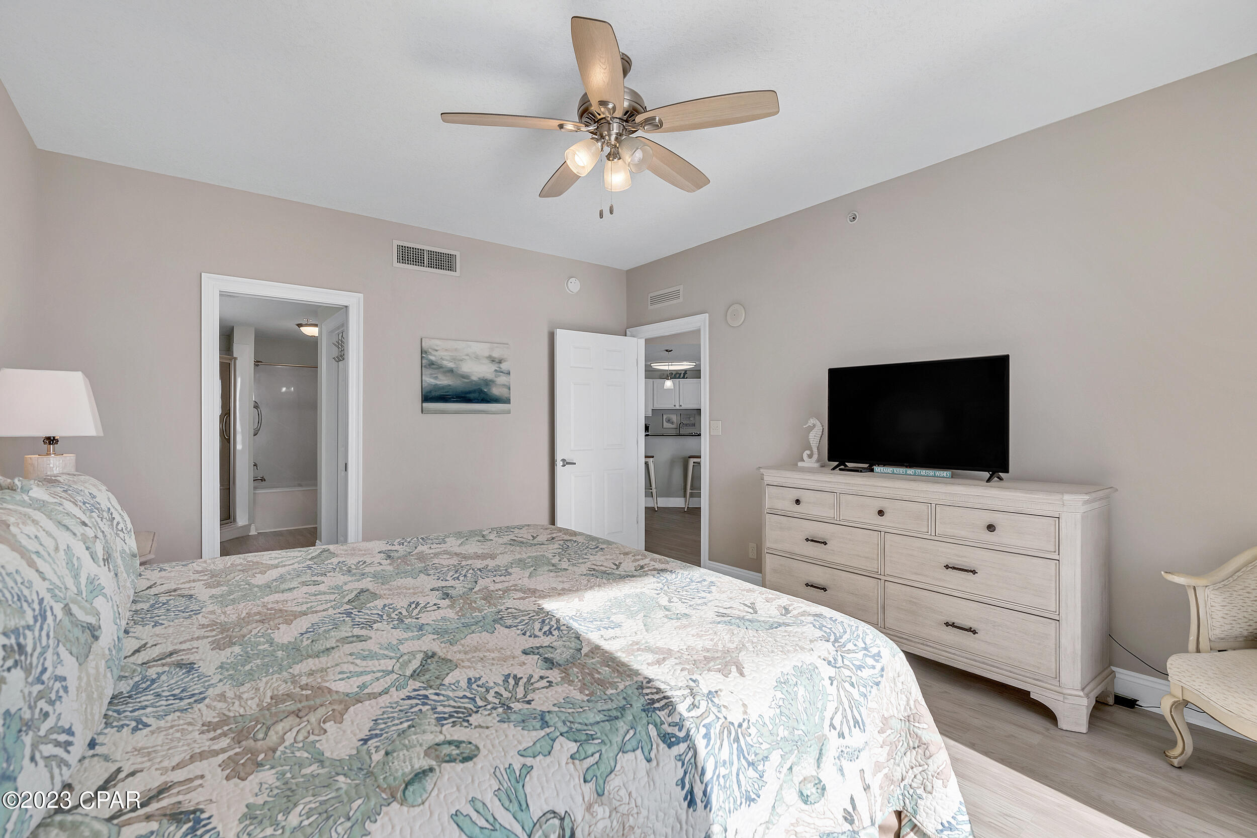 Calypso Towers II - Residential