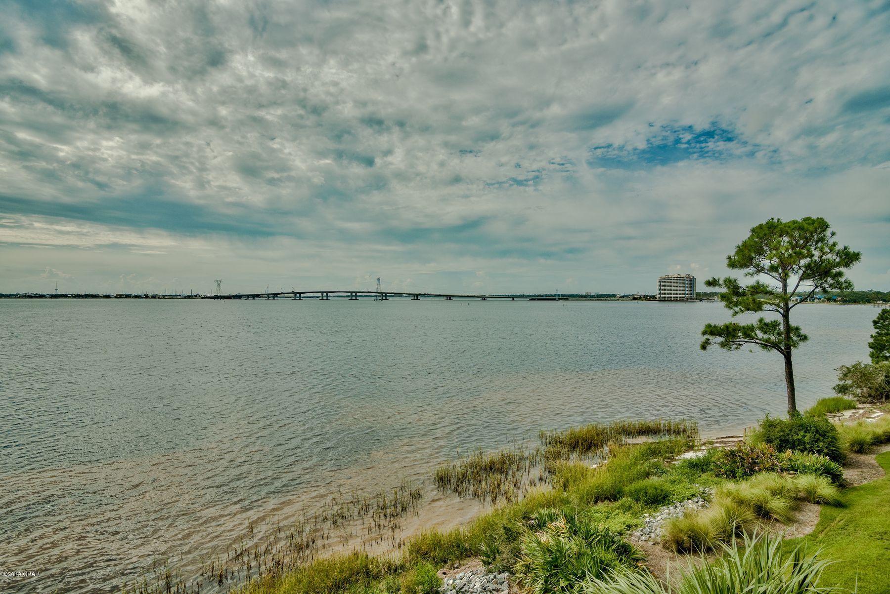 Hibiscus By The Bay - Residential