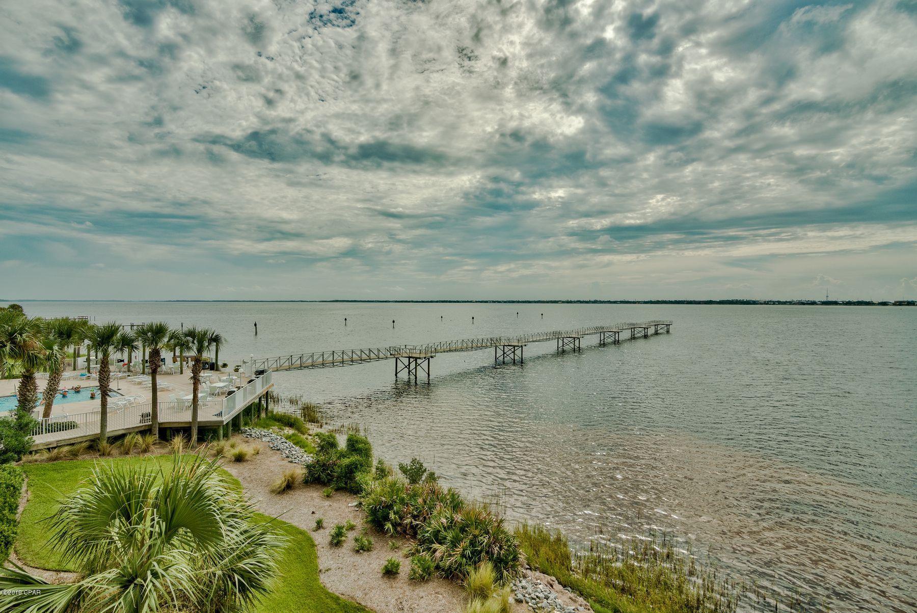 Hibiscus By The Bay - Residential