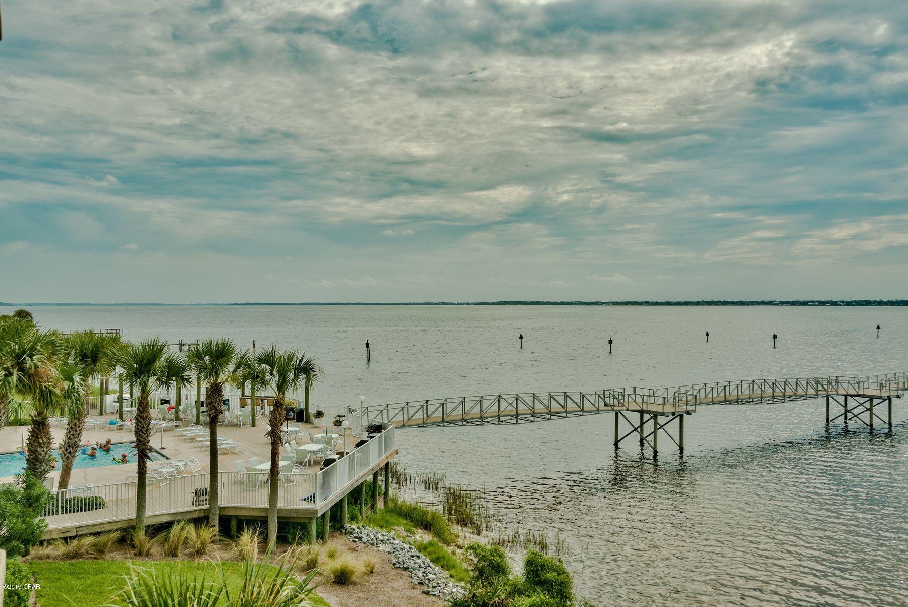 Hibiscus By The Bay - Residential