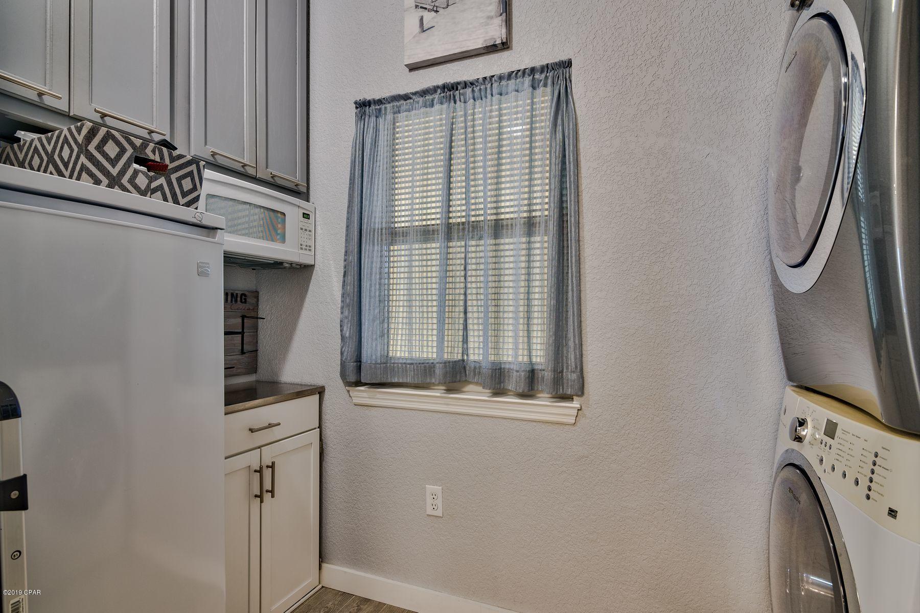 Hibiscus By The Bay - Residential