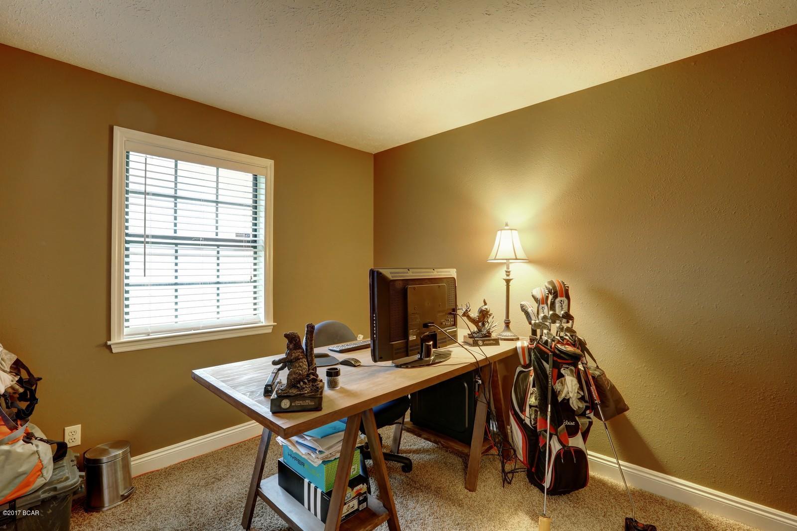 Derby Woods 1st Add - Residential