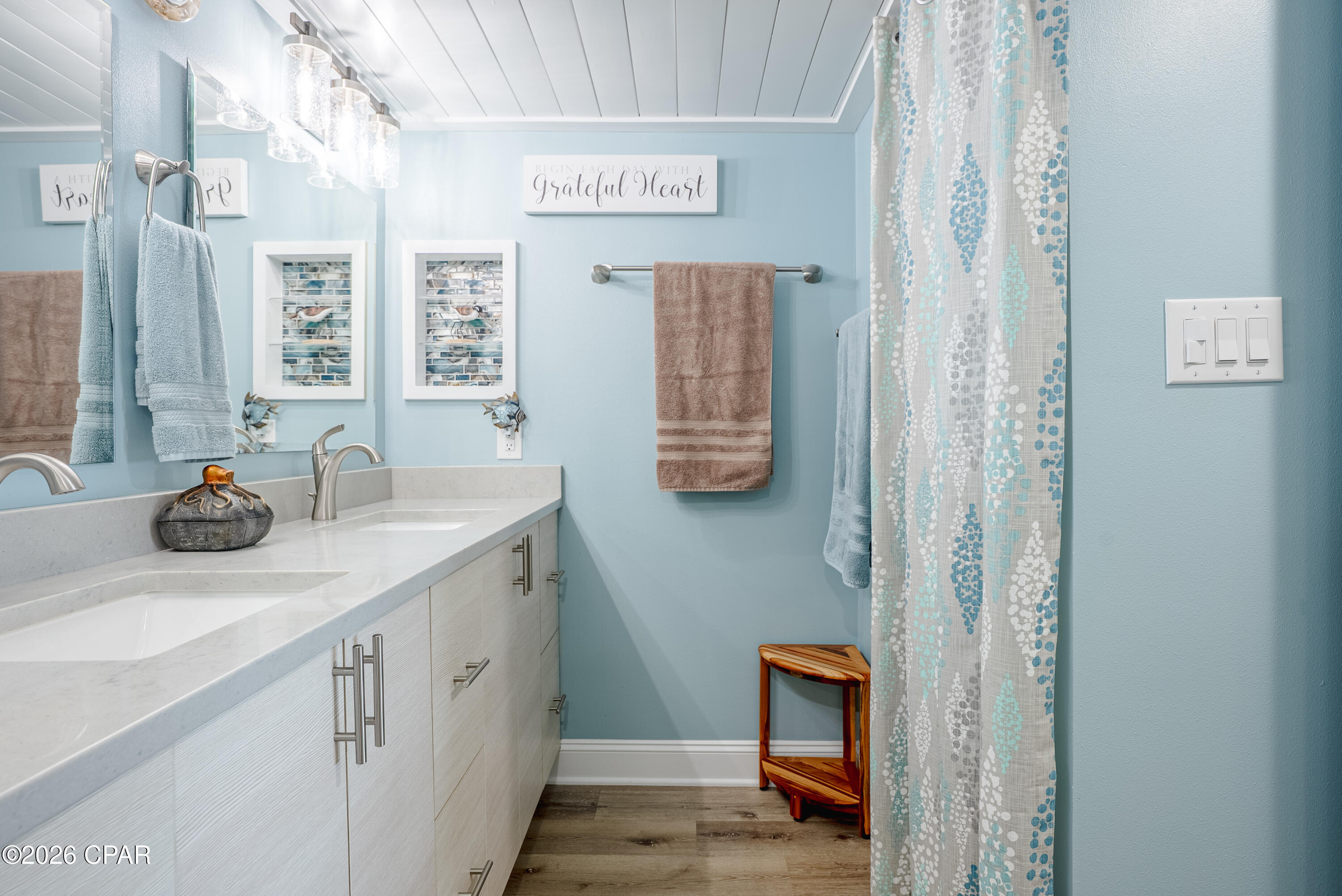 Shores Townhouses - Residential