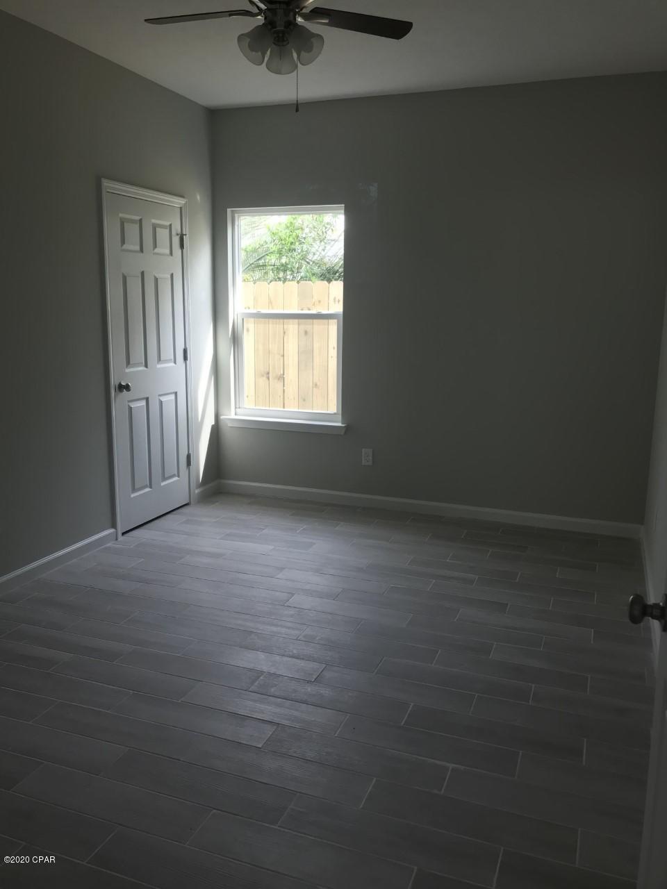 Laguna Beach Estates 7th Add - Residential