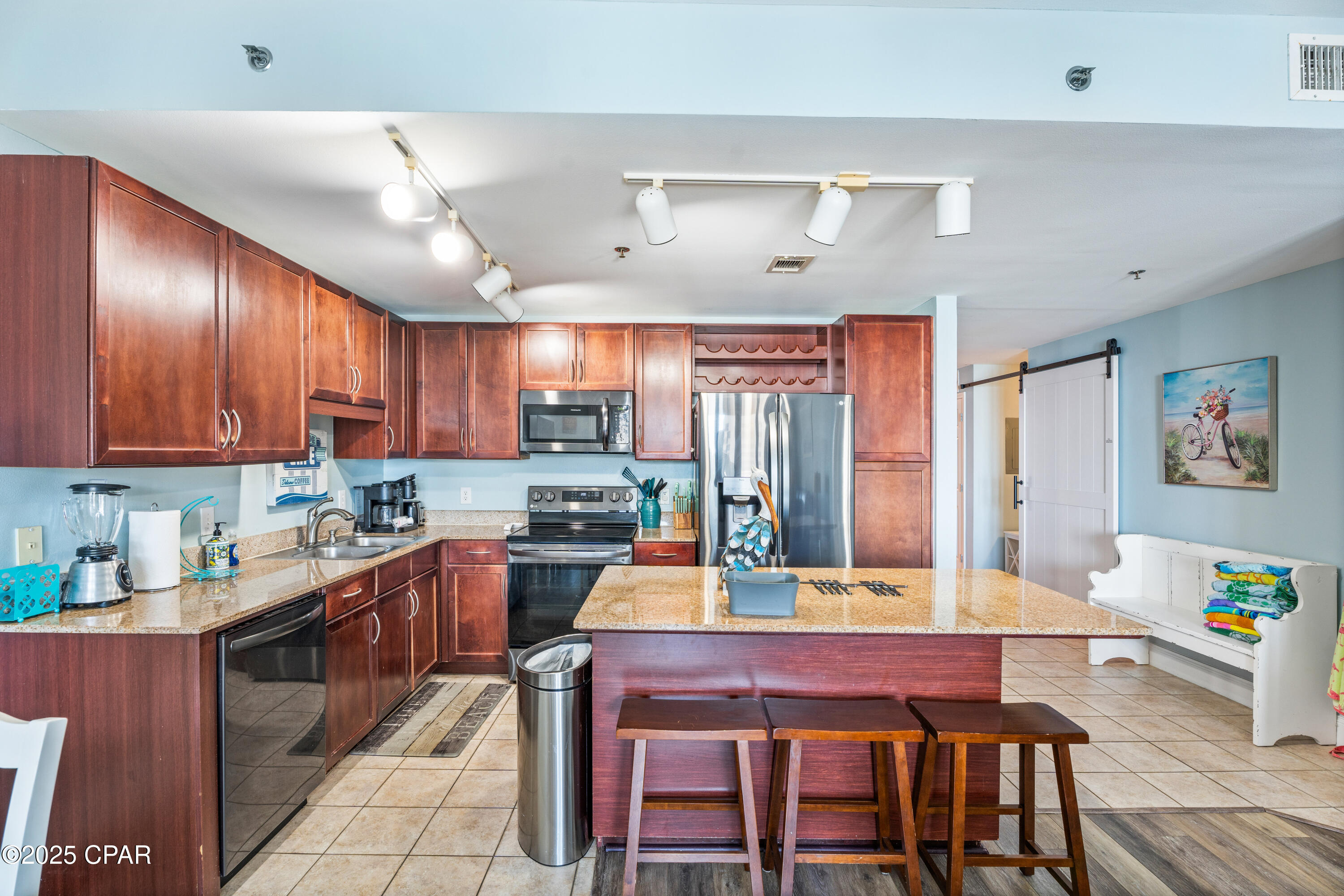 Laketown Wharf - Residential