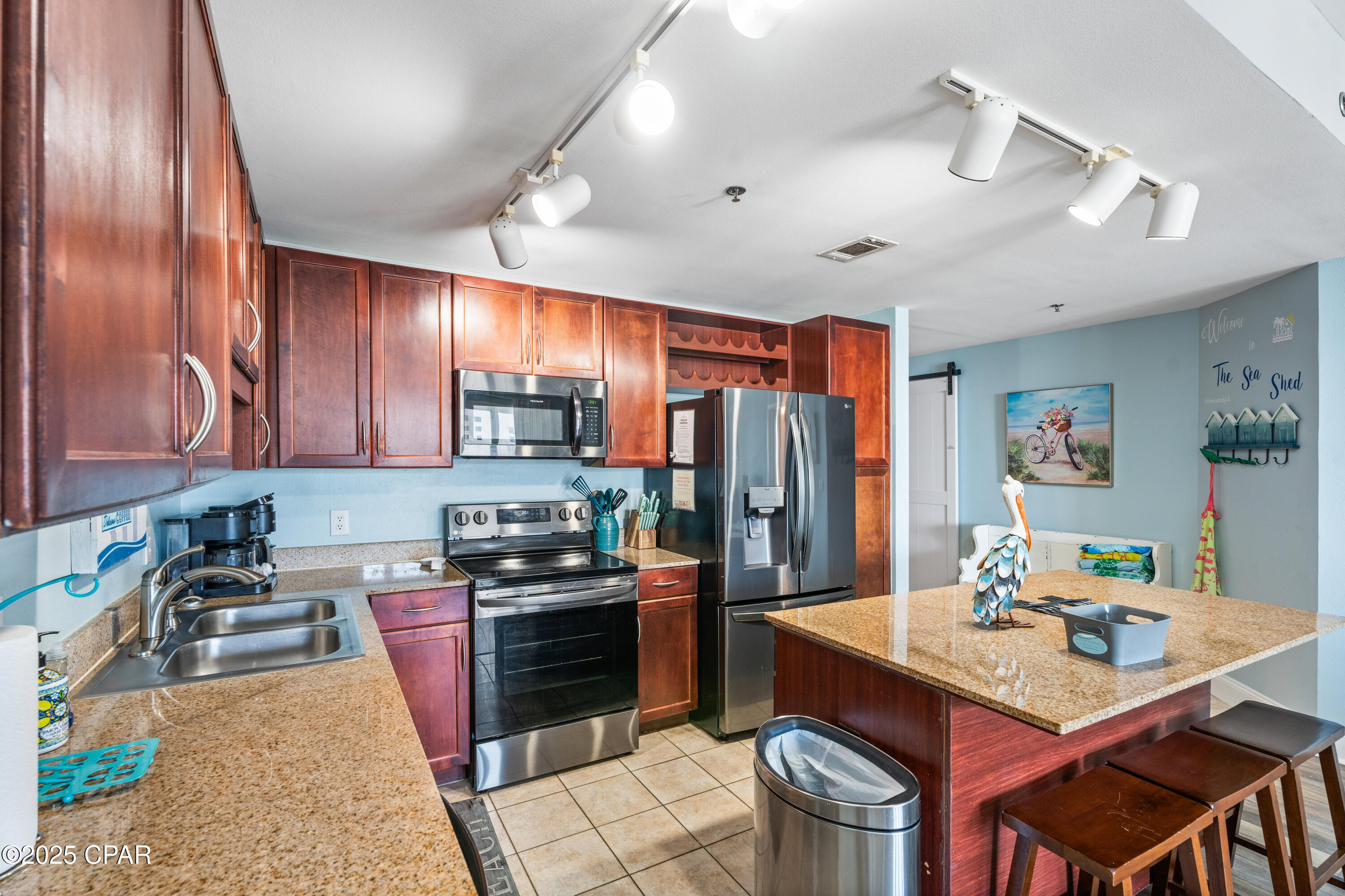 Laketown Wharf - Residential