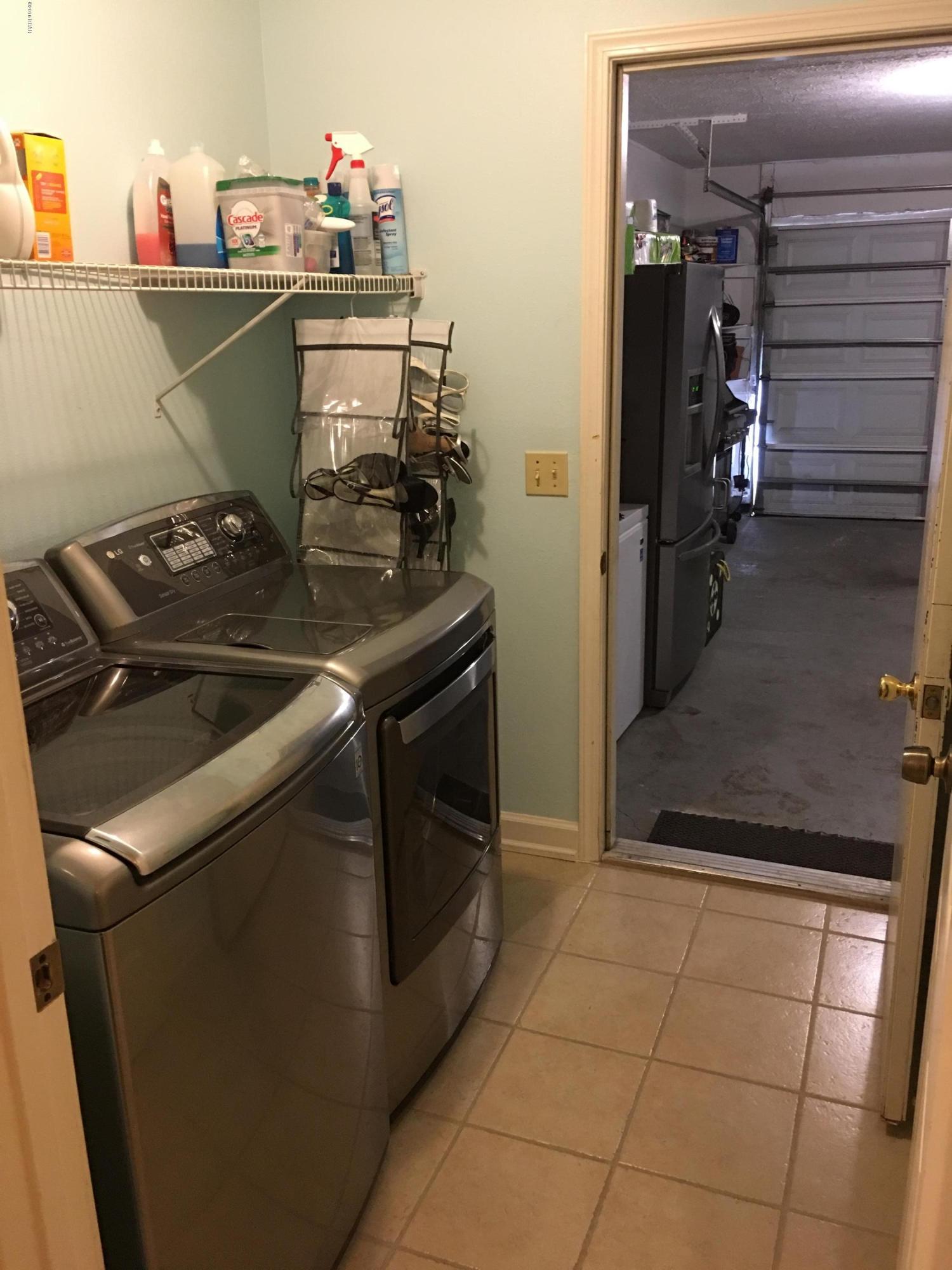 Shadow Bay Unit 2 Replat - Residential