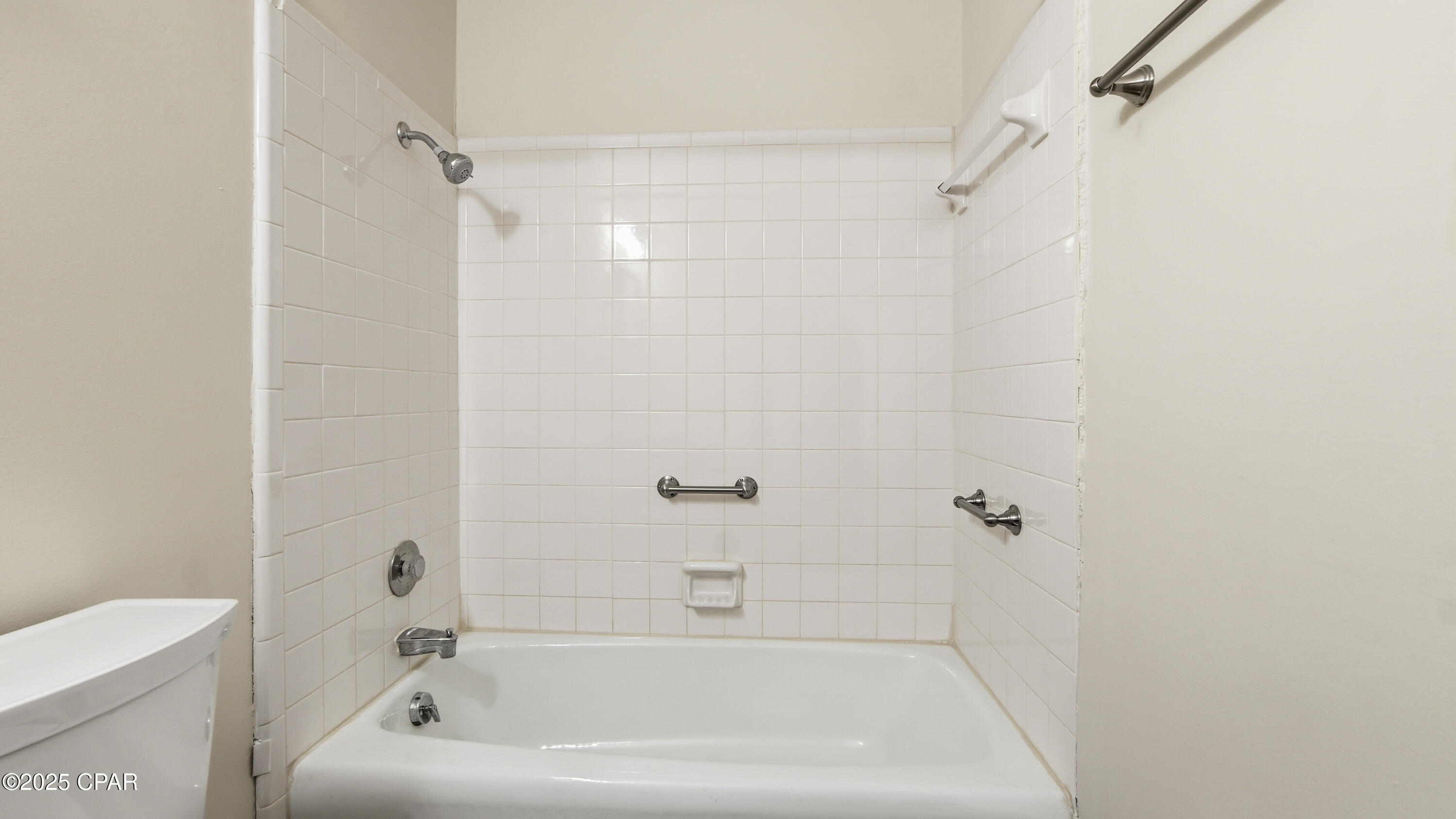 Bay Club Condo Ph 2 - Residential