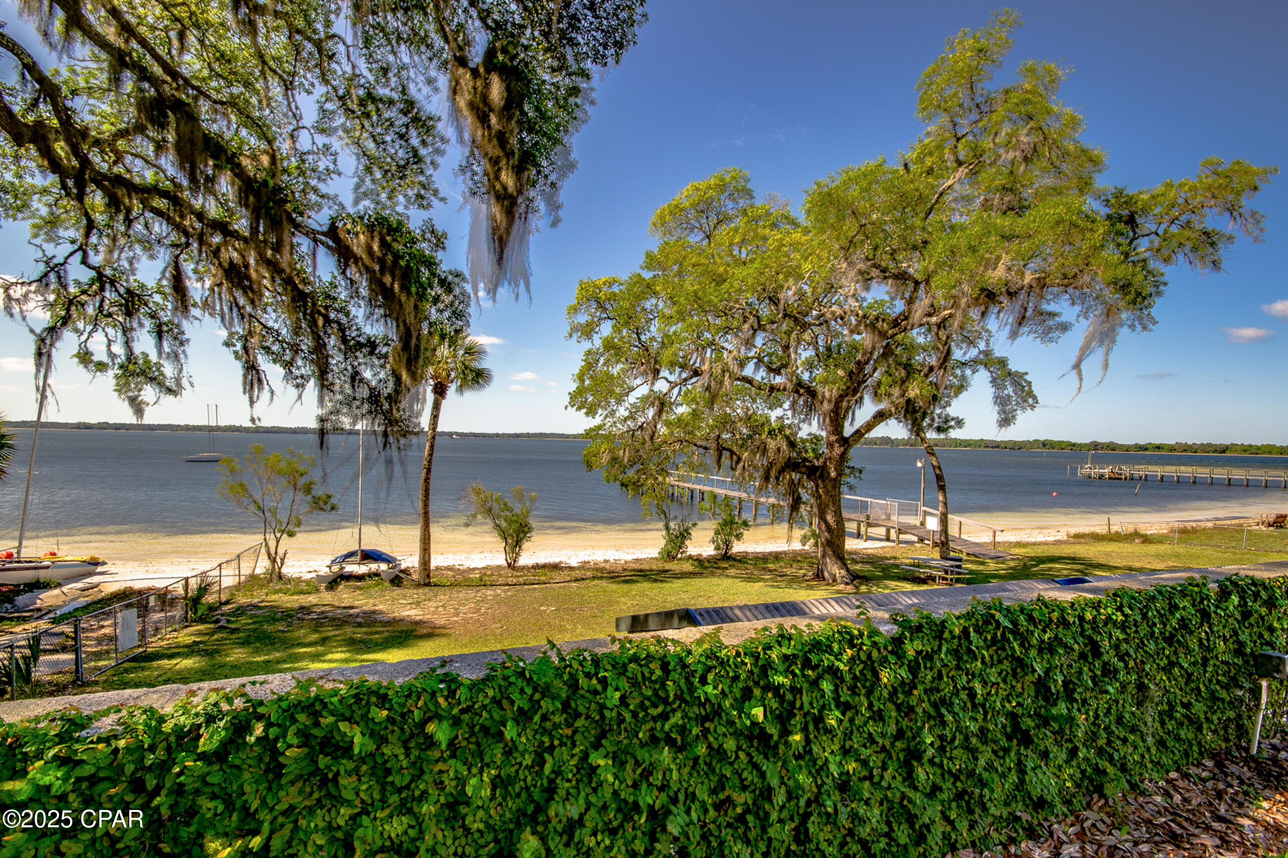 Bay Club Condo Ph 2 - Residential