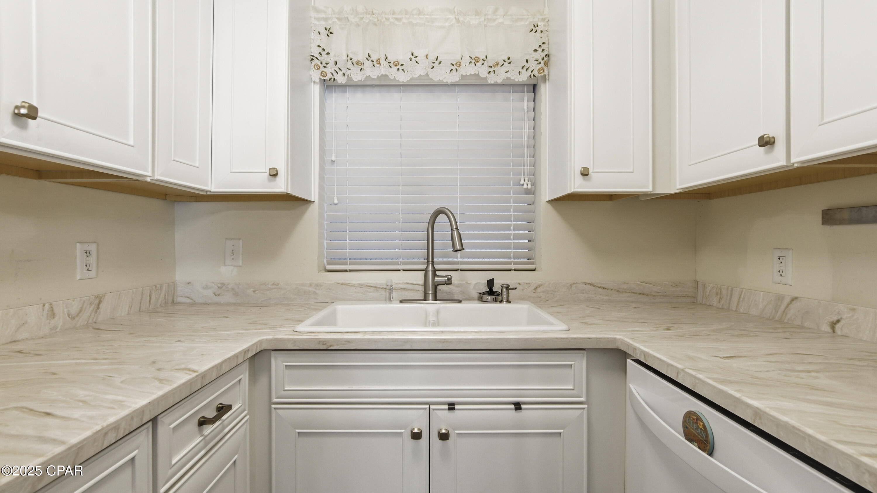 Bay Club Condo Ph 2 - Residential