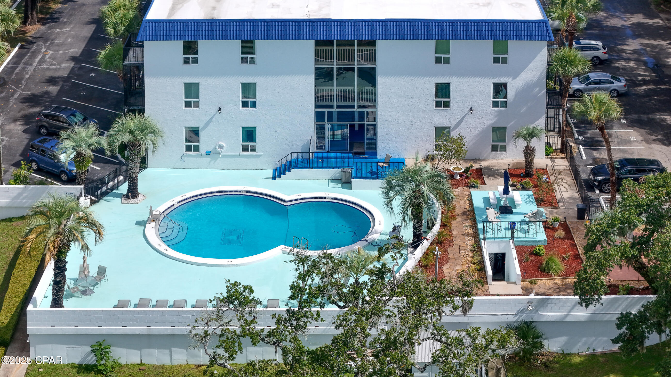 Bay Club Condo Ph 2 - Residential