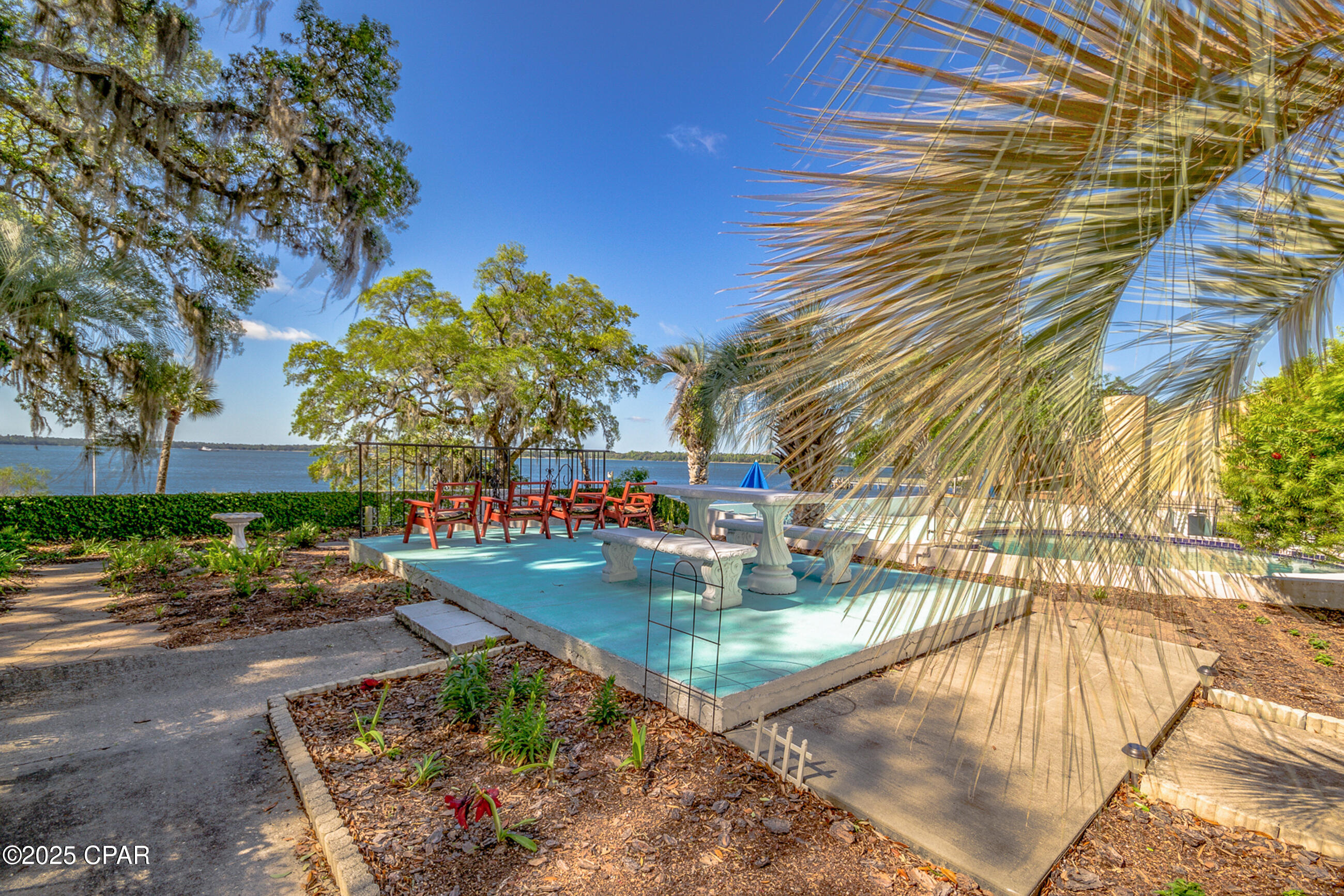 Bay Club Condo Ph 2 - Residential