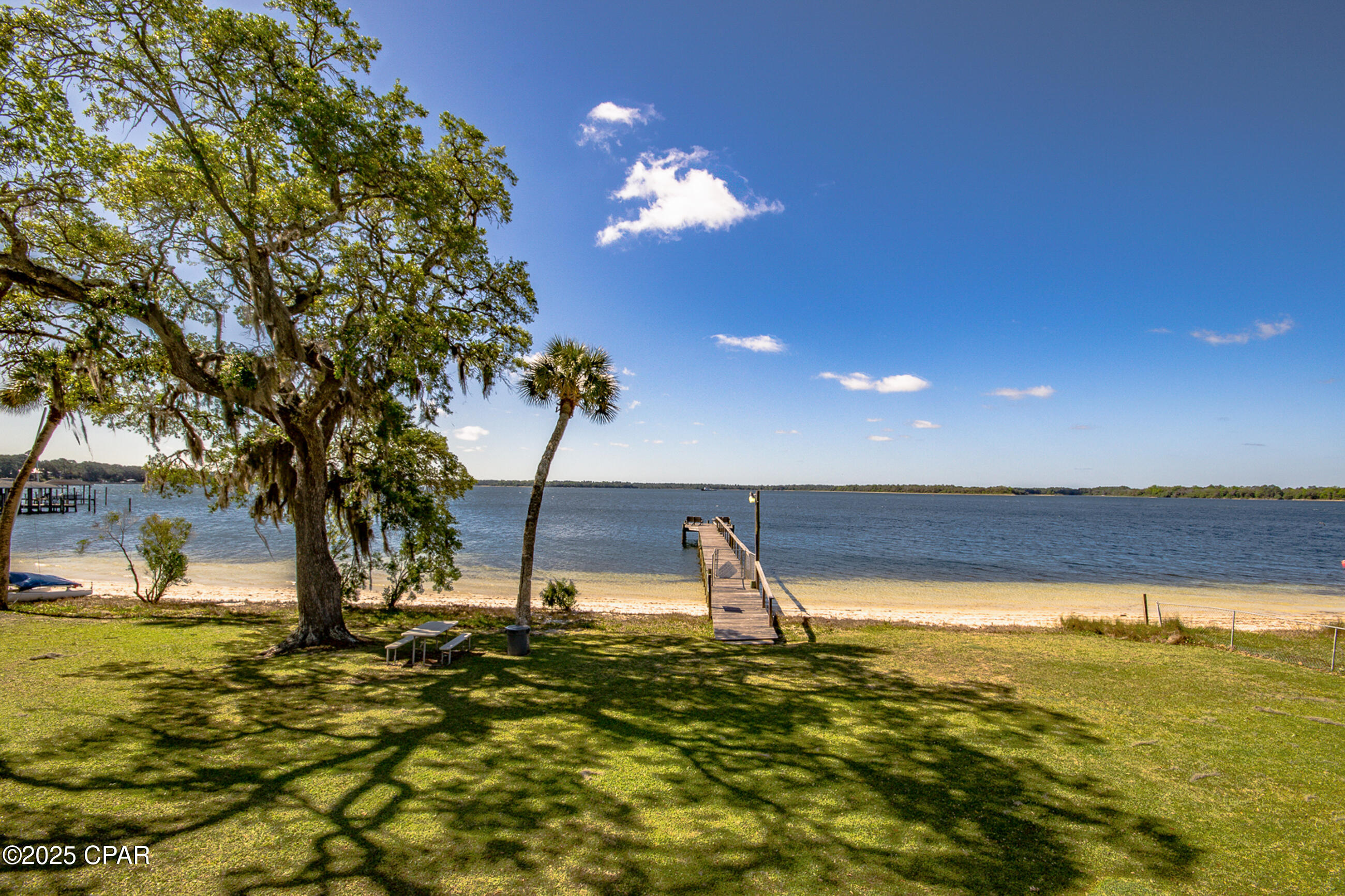 Bay Club Condo Ph 2 - Residential