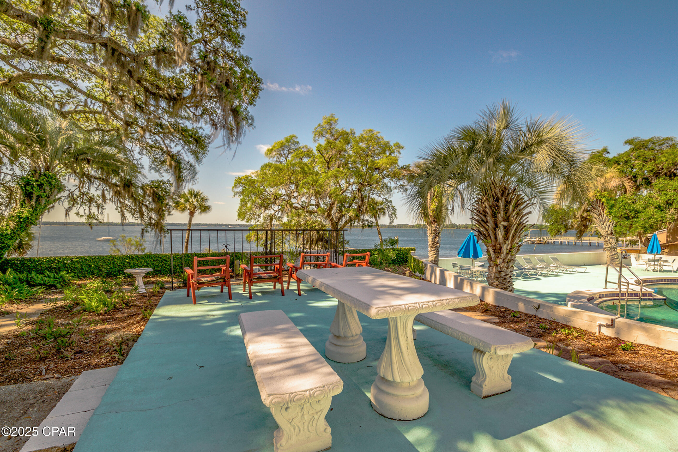 Bay Club Condo Ph 2 - Residential