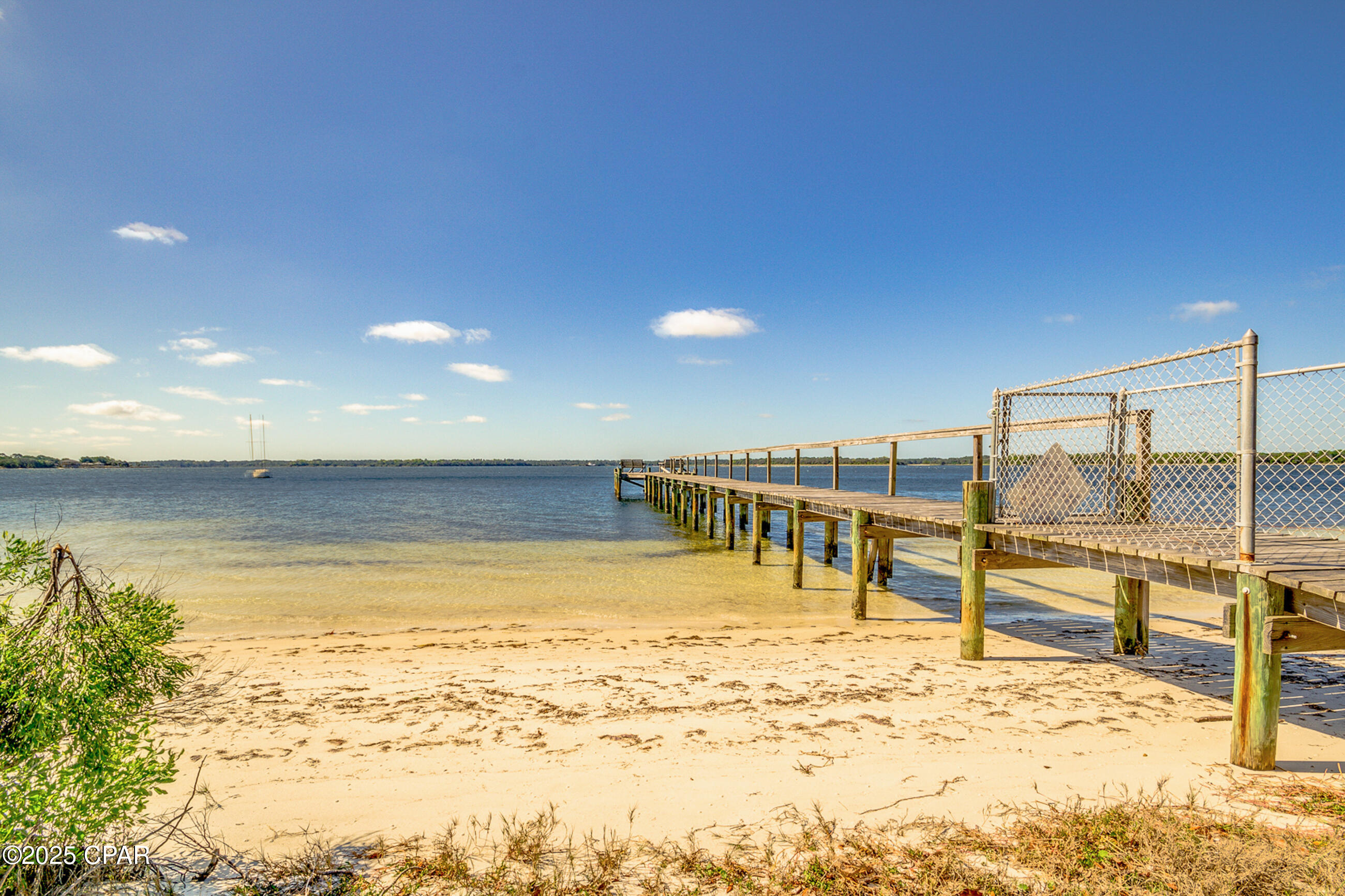 Bay Club Condo Ph 2 - Residential