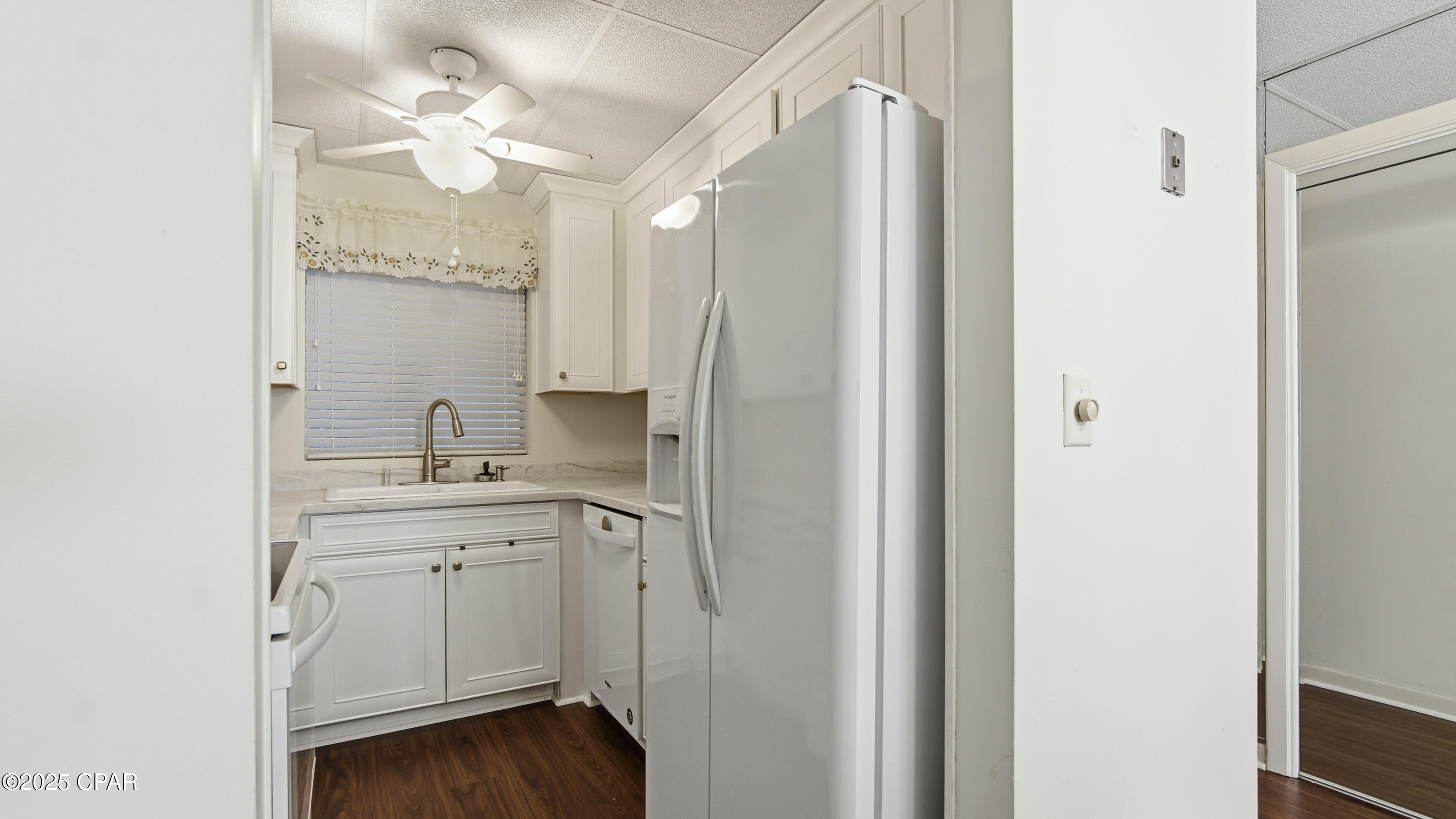 Bay Club Condo Ph 2 - Residential