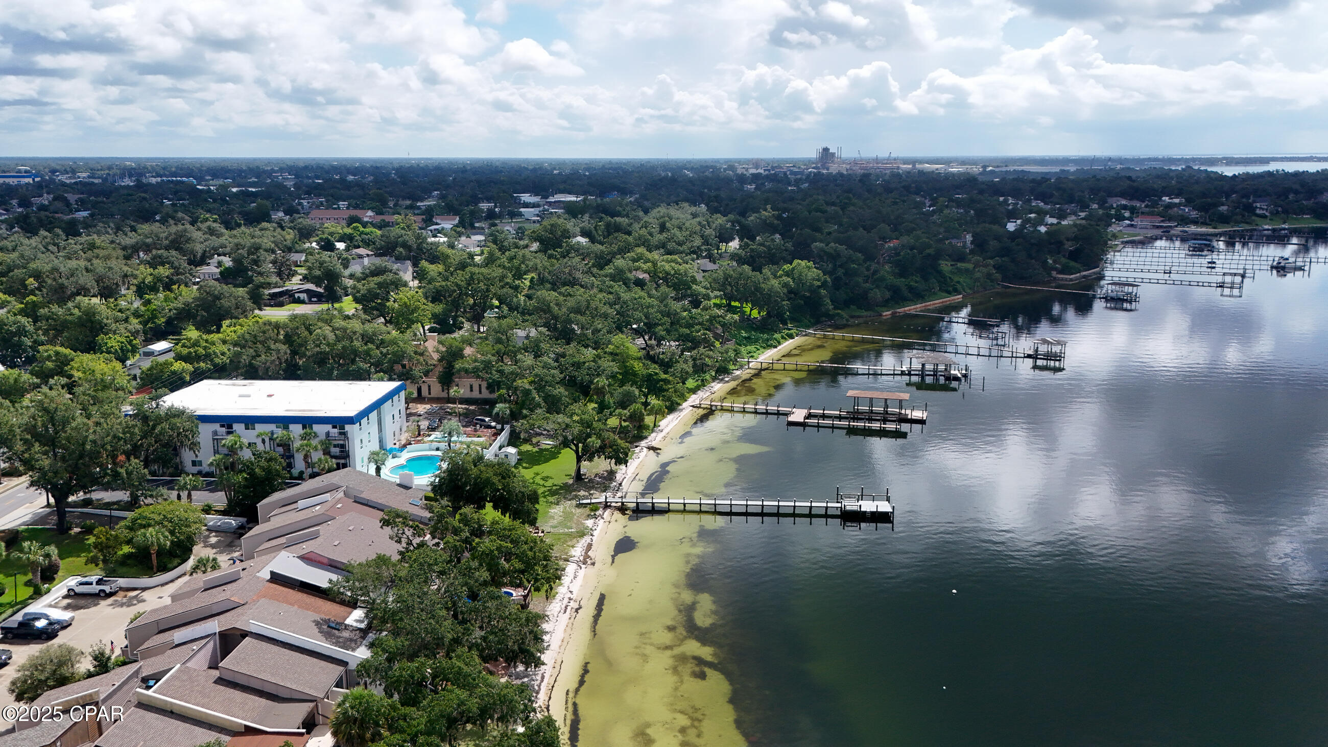 Bay Club Condo Ph 2 - Residential