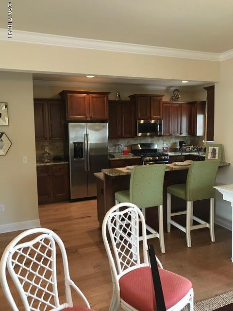 Magnolia Bay Club - Residential