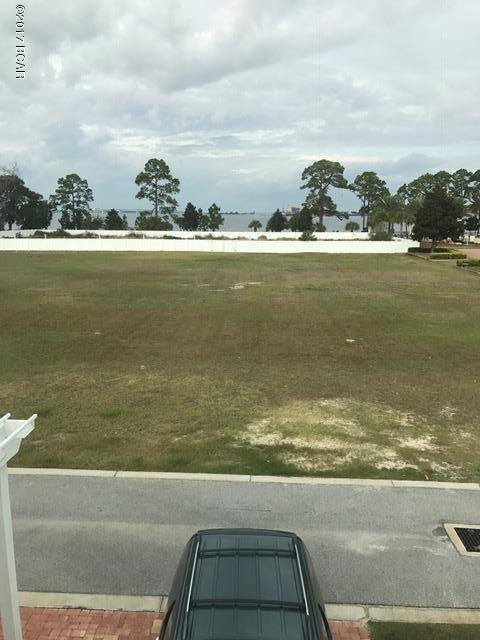 Magnolia Bay Club - Residential