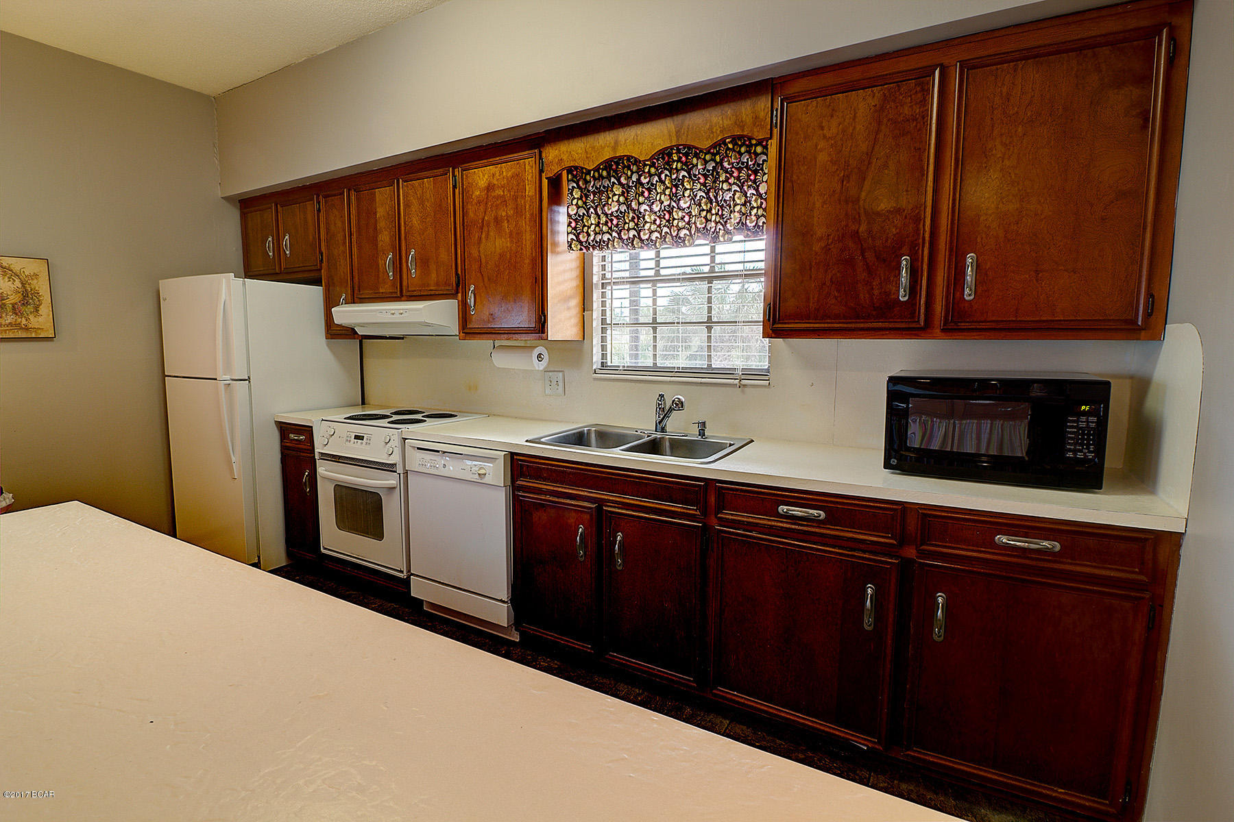 Laguna Beach Estates 7th Add - Residential