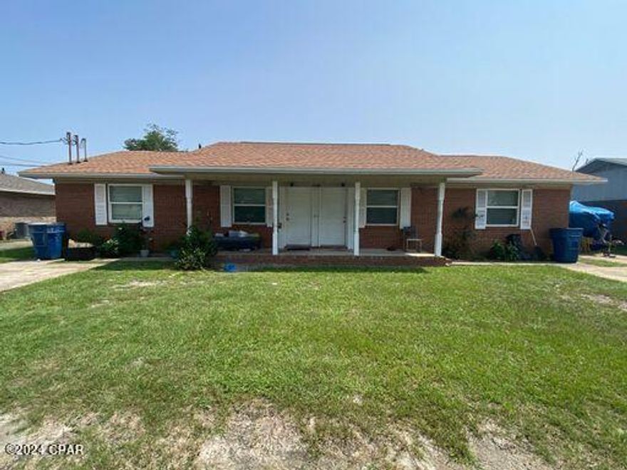 This 2 bedroom 1 bath apartment has just been updated, freshly painted, new appliances including a dishwasher, new flooring. bedrooms are roomy. Everything is just a short distance away. Convenient to Beach or Town. Inside the apartment, you'll find a welcoming atmosphere with ample natural light flowing through the windows, Contact us today