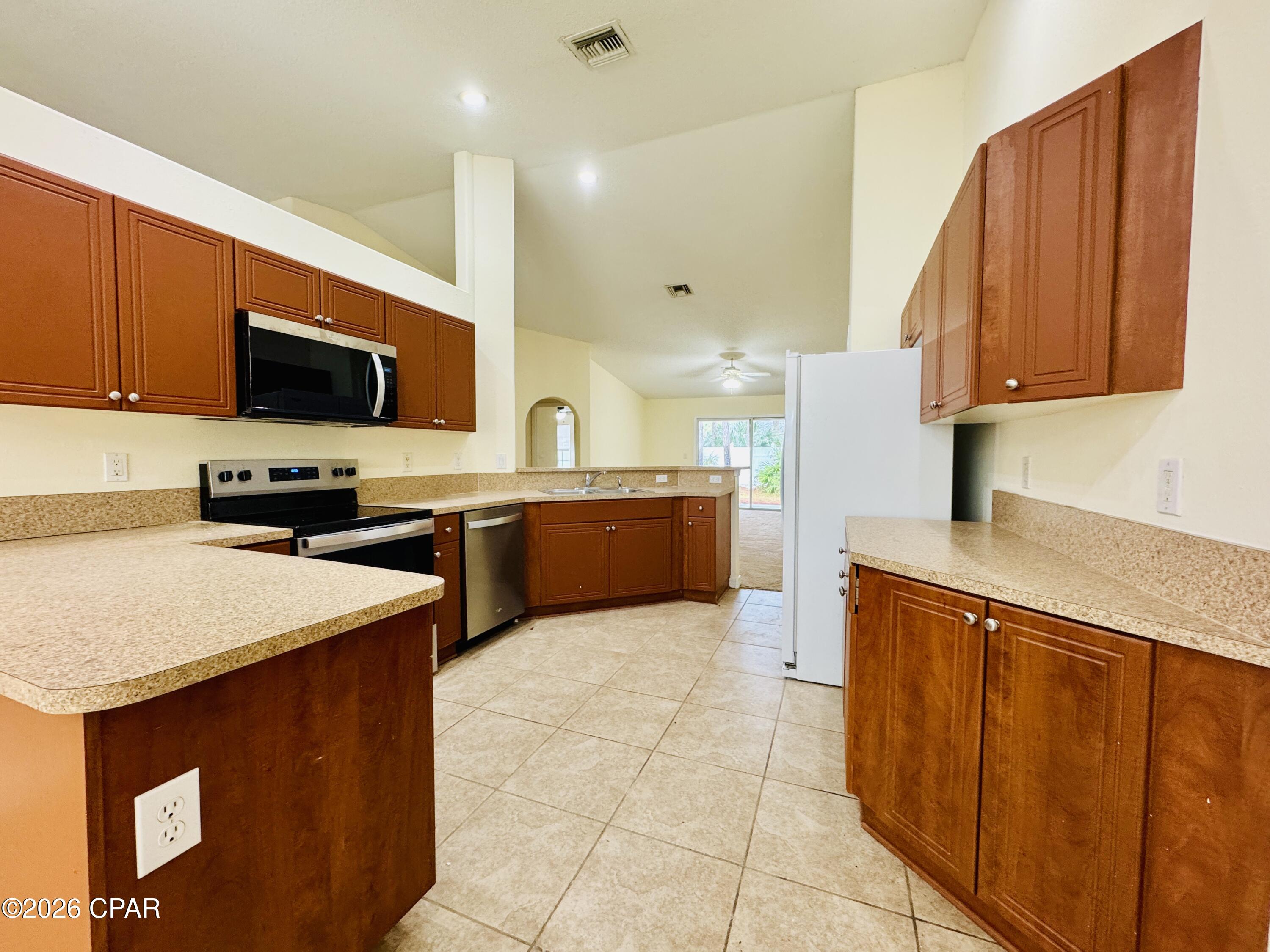 [No Recorded Subdiv] - Residential Lease