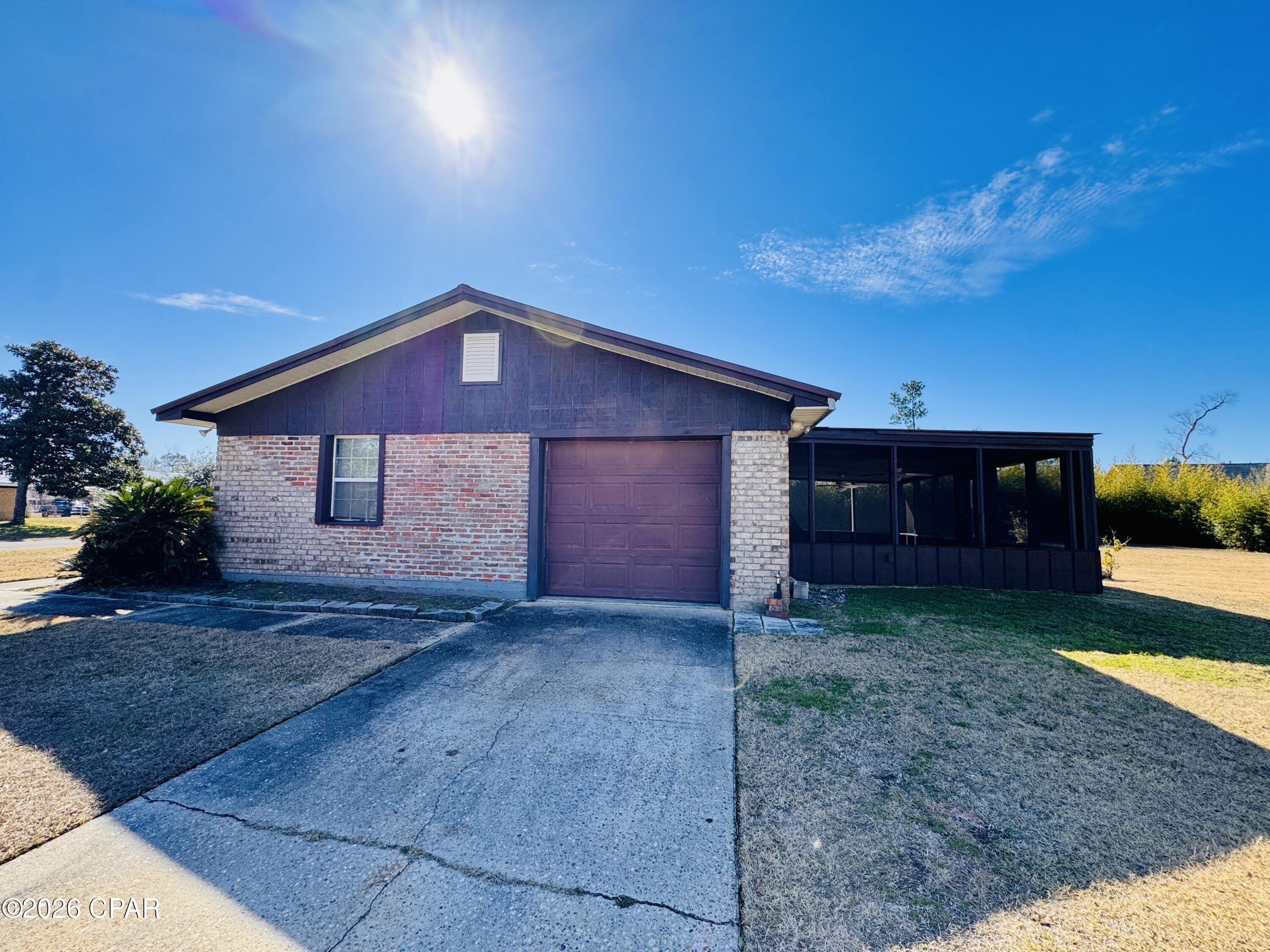 [No Recorded Subdiv] - Residential Lease