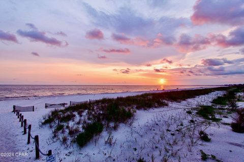 A home in Mexico Beach