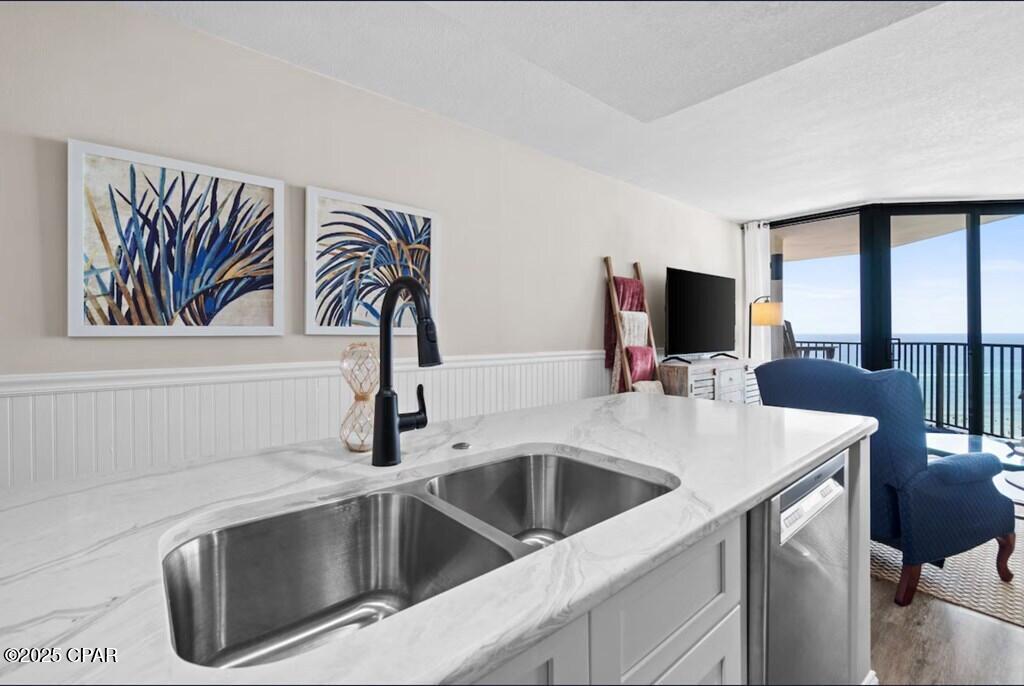 Sunbird Condo - Residential